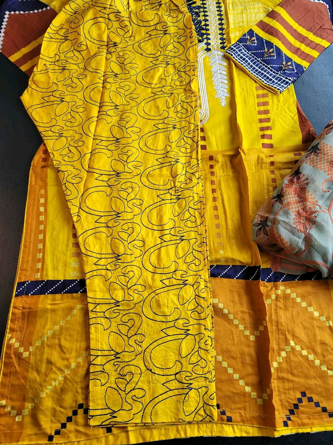 Pakistani linen Embroidered Salwar kameez Ready To Ship