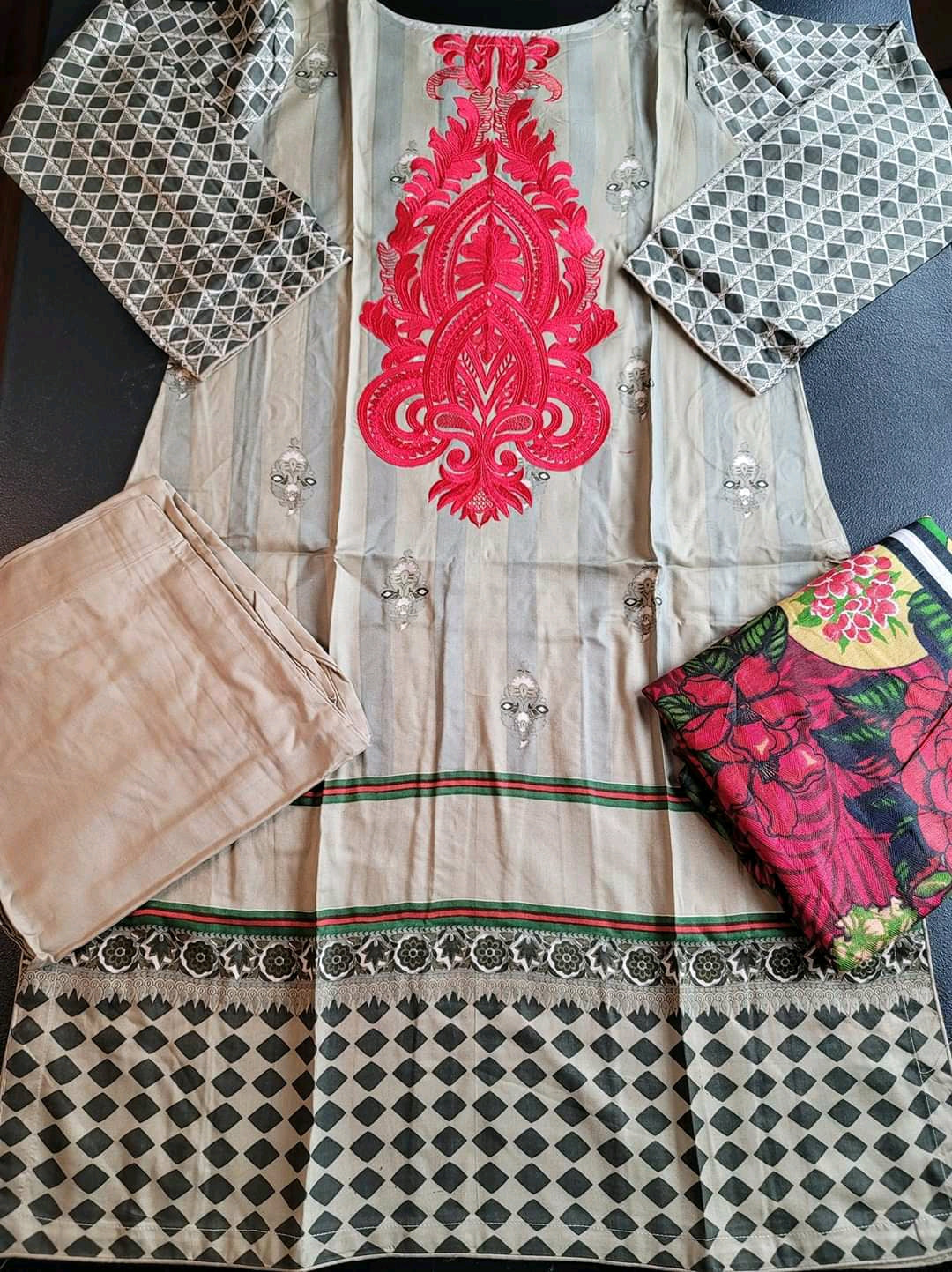 Pakistani linen Embroidered Salwar kameez Ready To Ship