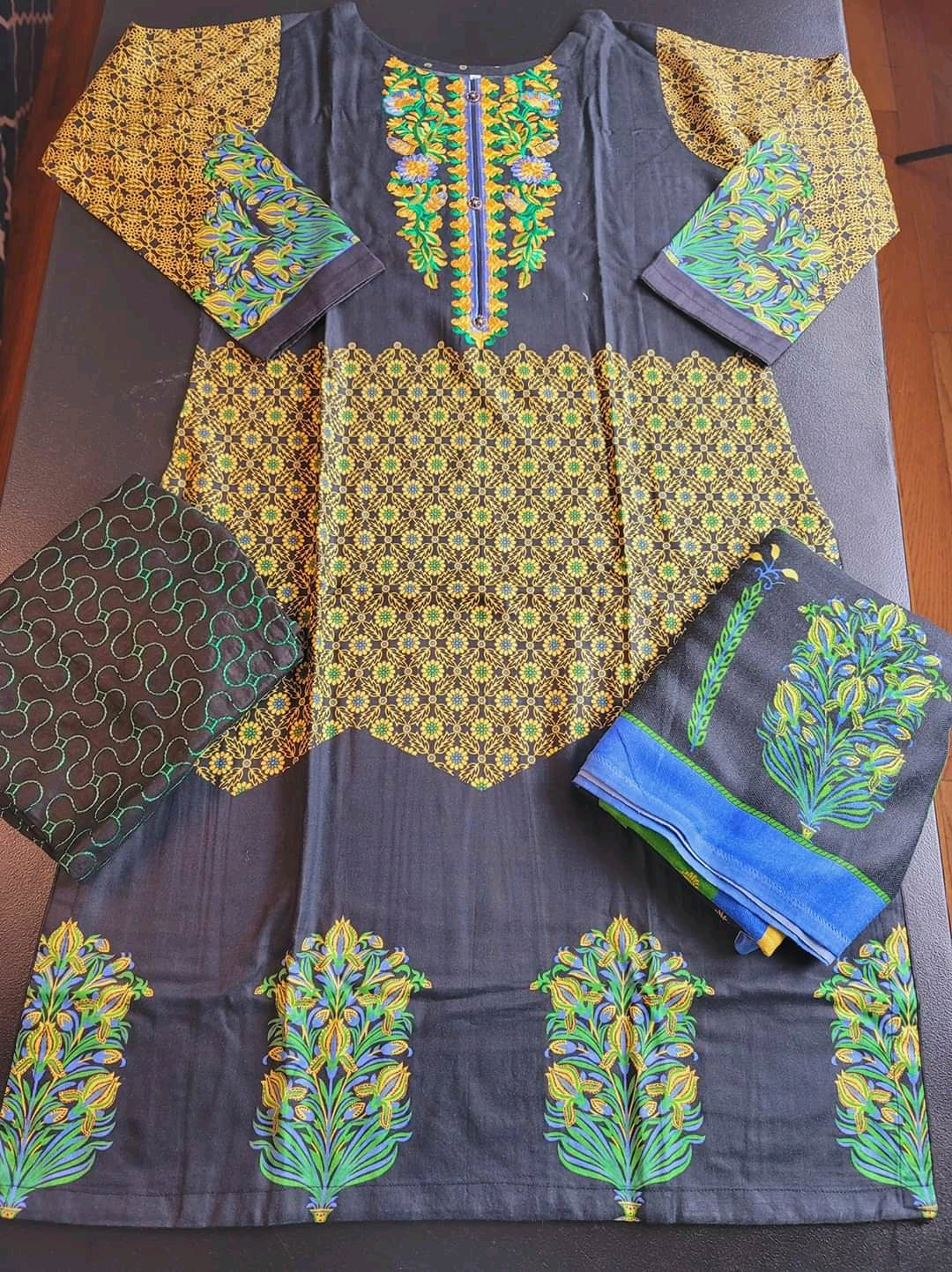 Pakistani linen Embroidered Salwar kameez Ready To Ship