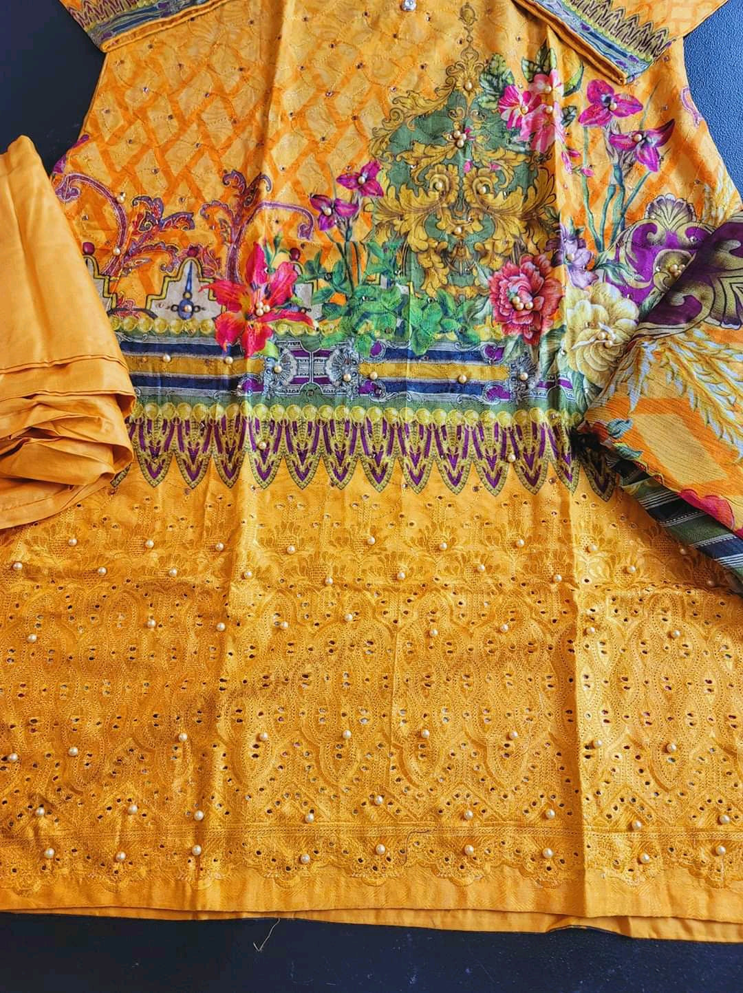 Pakistani linen Embroidered Salwar kameez Ready To Ship