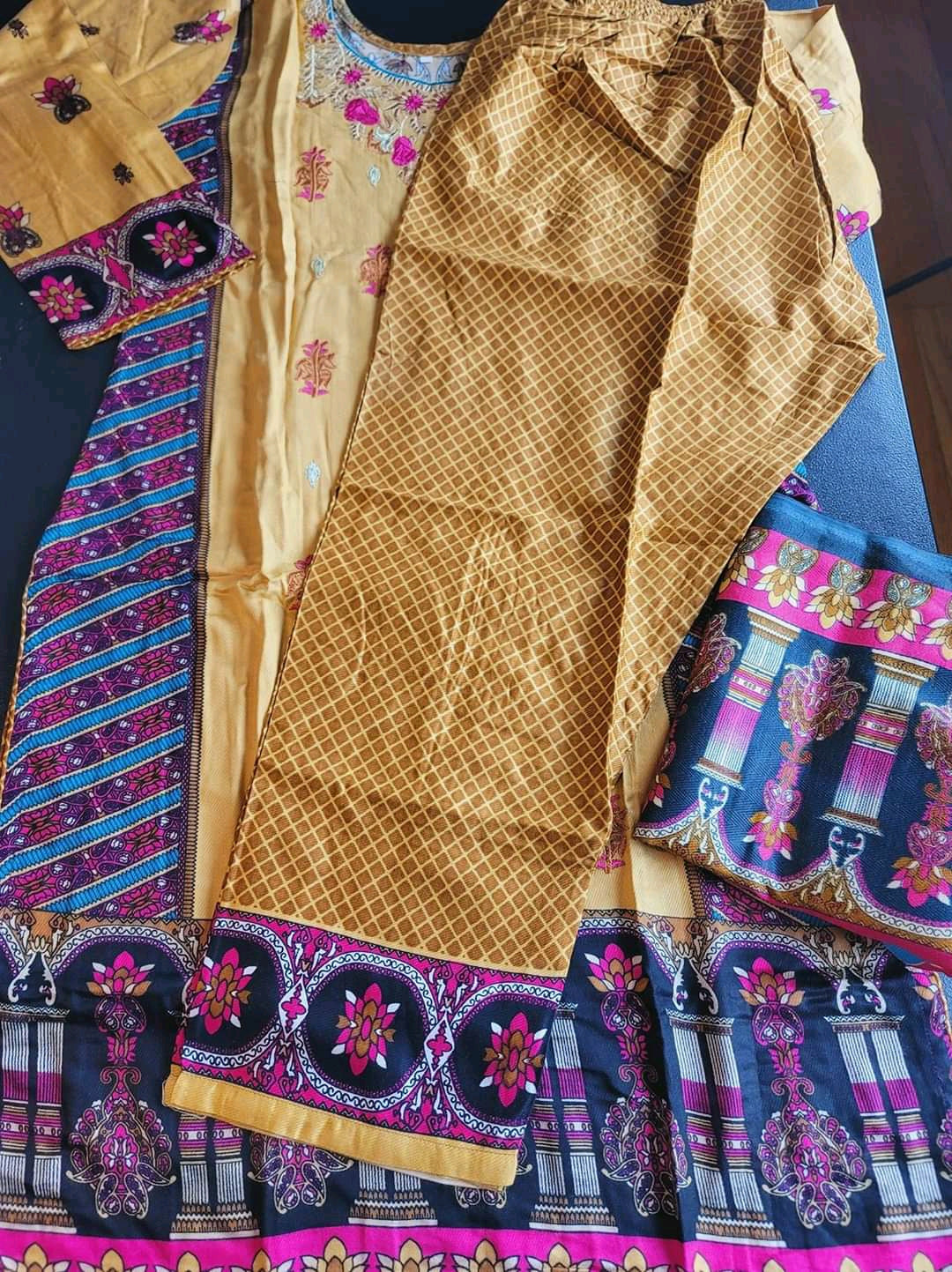 Pakistani linen Embroidered Salwar kameez Ready To Ship