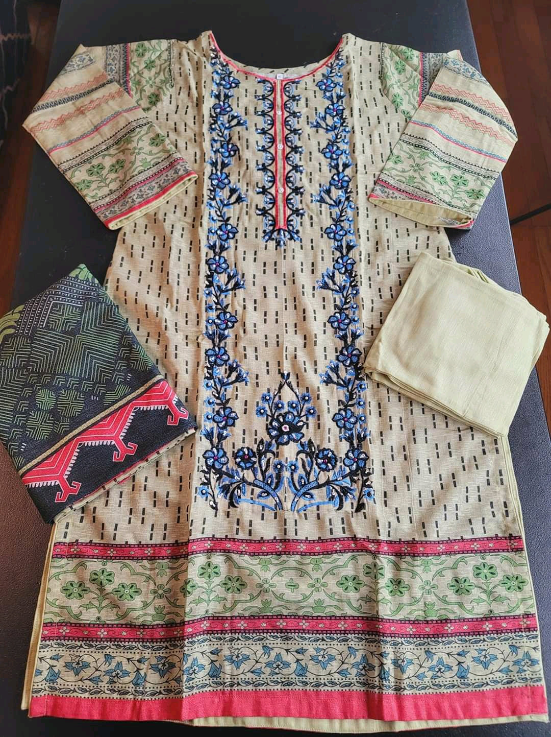 Pakistani linen Embroidered Salwar kameez Ready To Ship