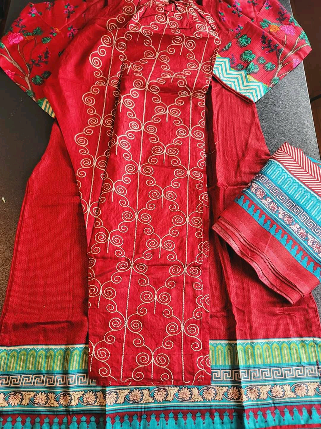 Pakistani linen Embroidered Salwar kameez Ready To Ship