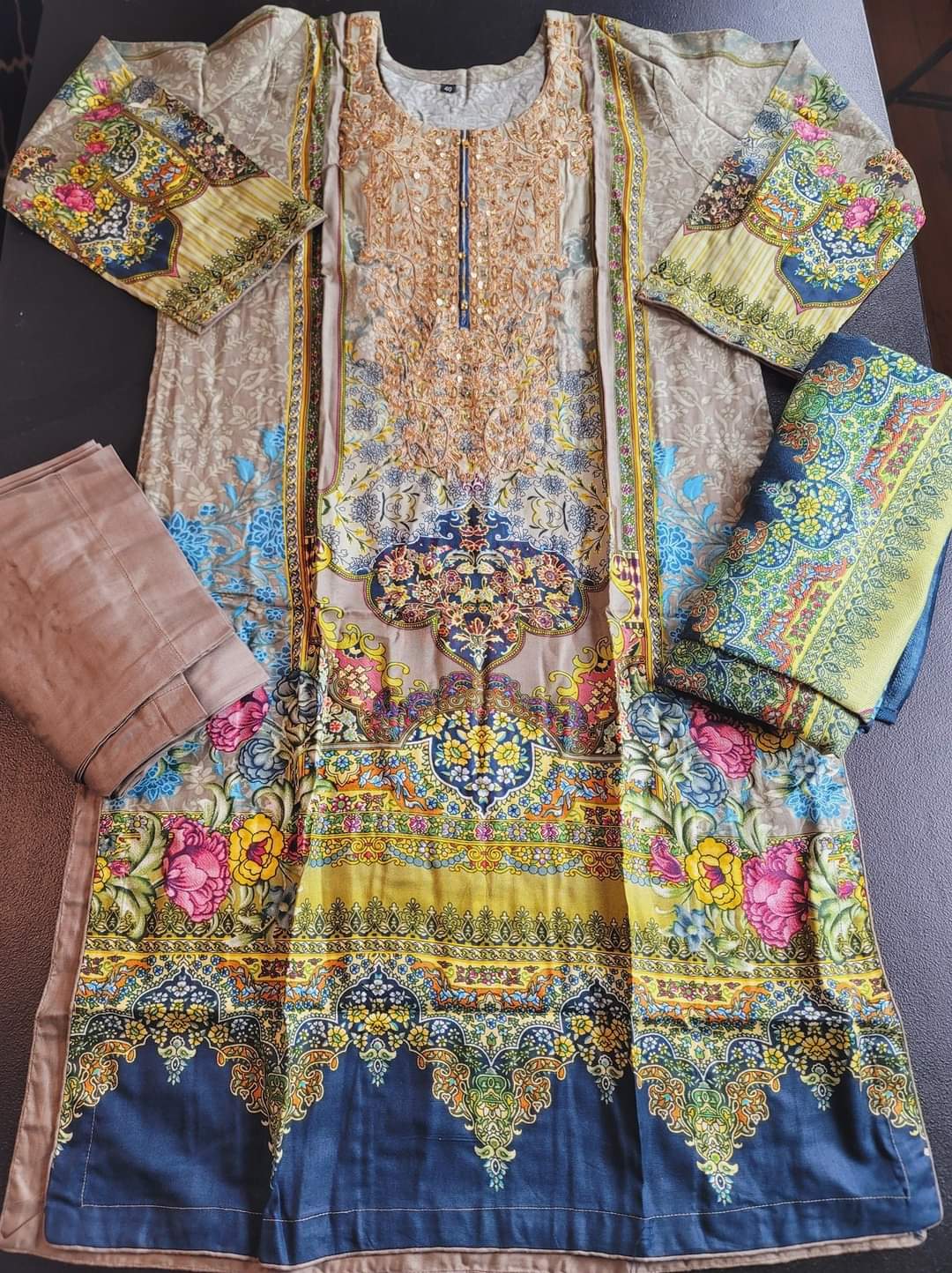 Pakistani linen Embroidered Salwar kameez Ready To Ship