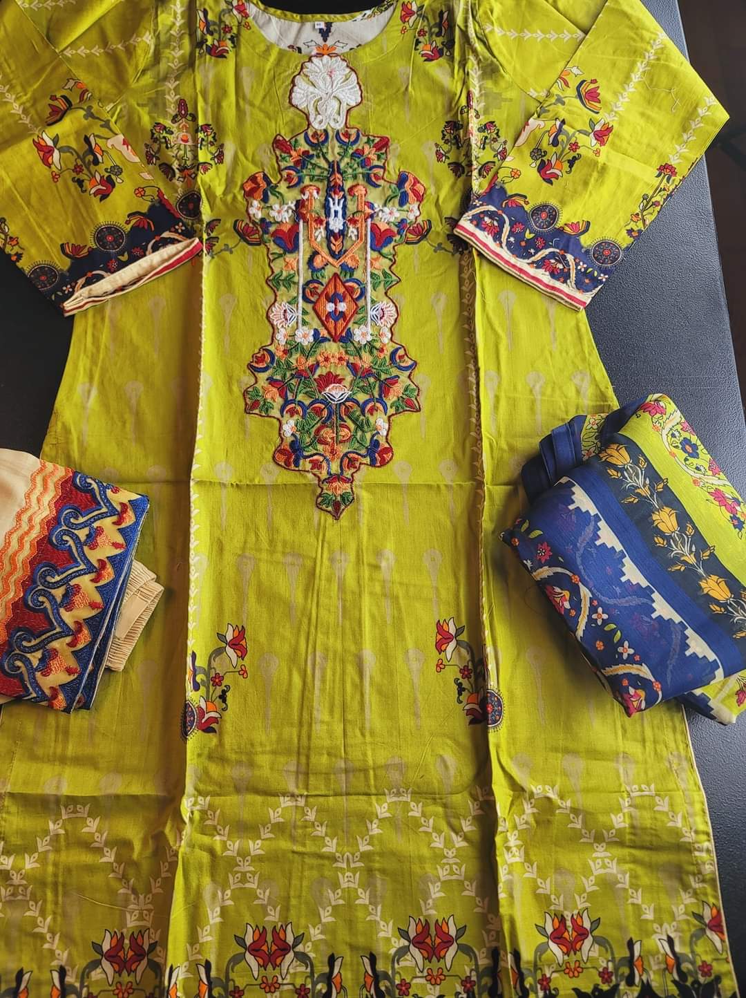 Pakistani Lawn Embroidered Salwar kameez Ready To Ship