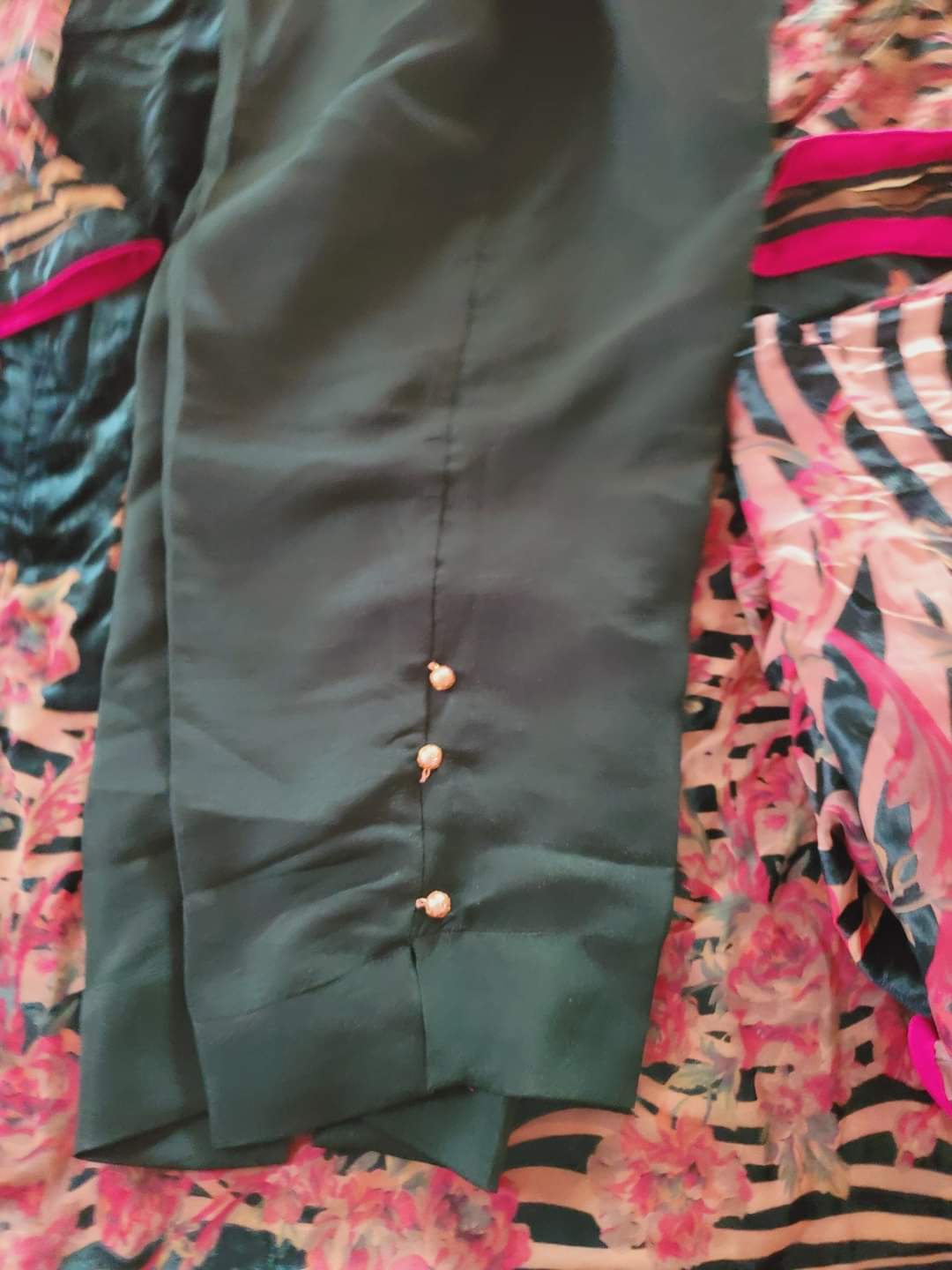 100% super soft velvet kamiz with chiffon dupatta