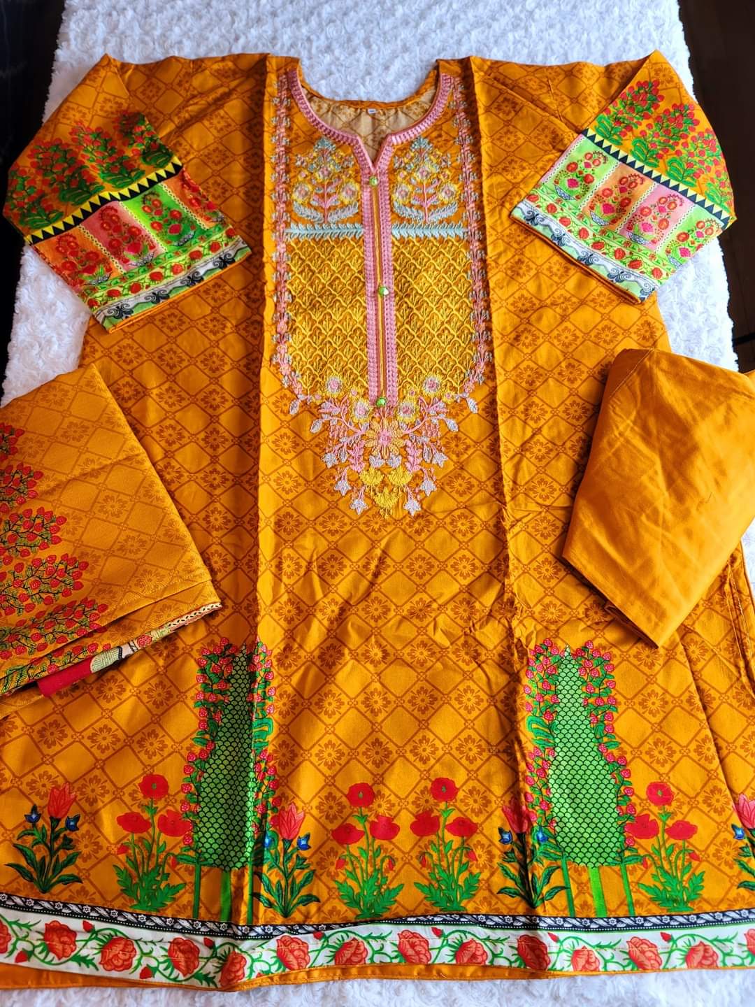 Pakistani Linen Embroidered Salwar kameez Ready To Ship