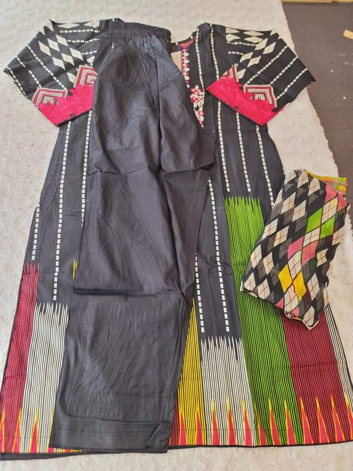 Pakistani Stitched Embroidered Lawn Salwar kameez ready to ship