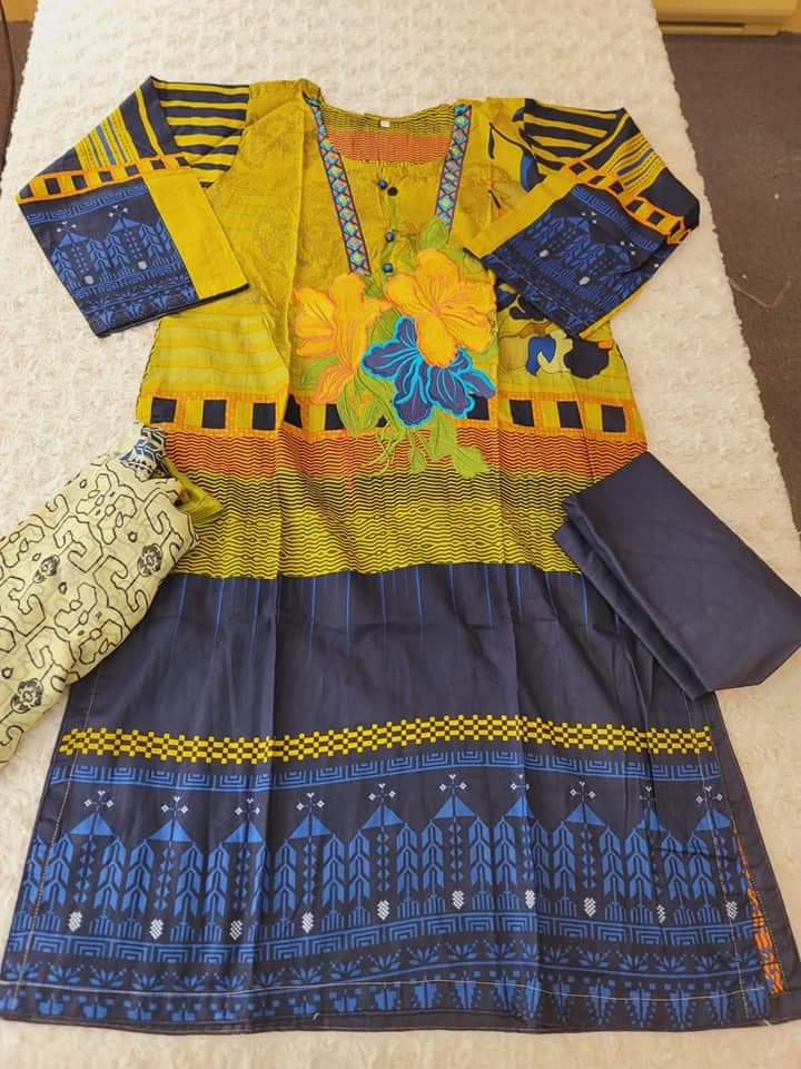 Pakistani Stitched Embroidered Lawn Salwar kameez ready to ship