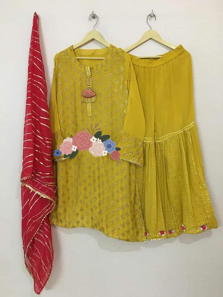 Pure Chinon kurta With Elegant Gotta Zari Work All Over And Beautiful Zari Sequence Hand Work Tassel On Neck  Pure Chiffon Full Size Dupatta With Beautiful Foil Work  Pure Chinon Stitched Garara With Attached Lining And Beautiful Dew Drops And Gotta Work