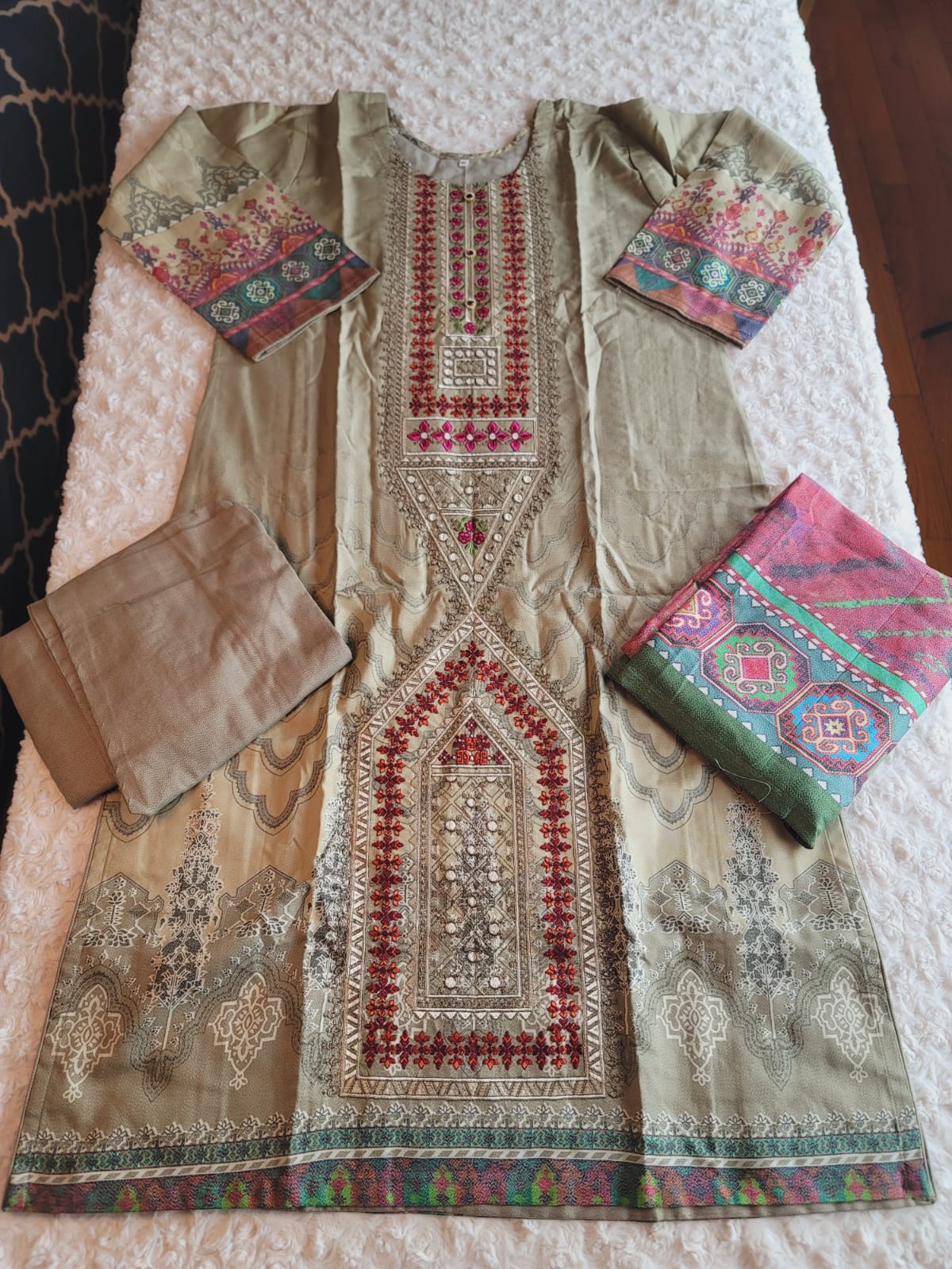 Pakistani Linen Embroidered Salwar kameez Ready To Ship