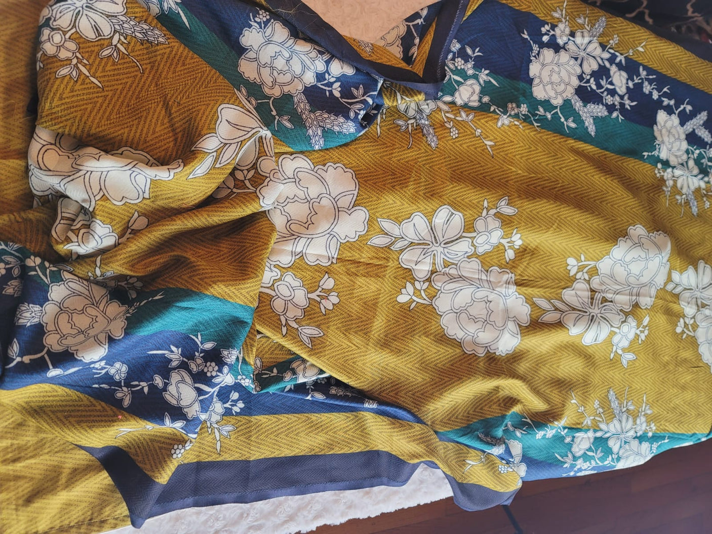 Pakistani linen Embroidered Salwar kameez Ready To Ship