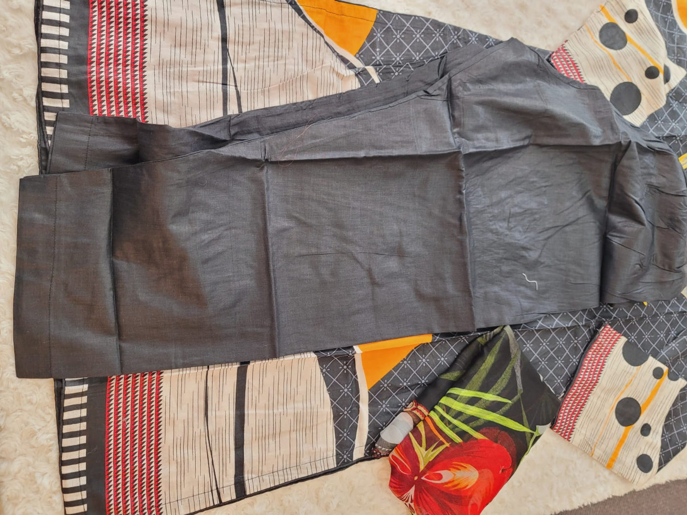 Pakistani lawn Embroidered Salwar kameez