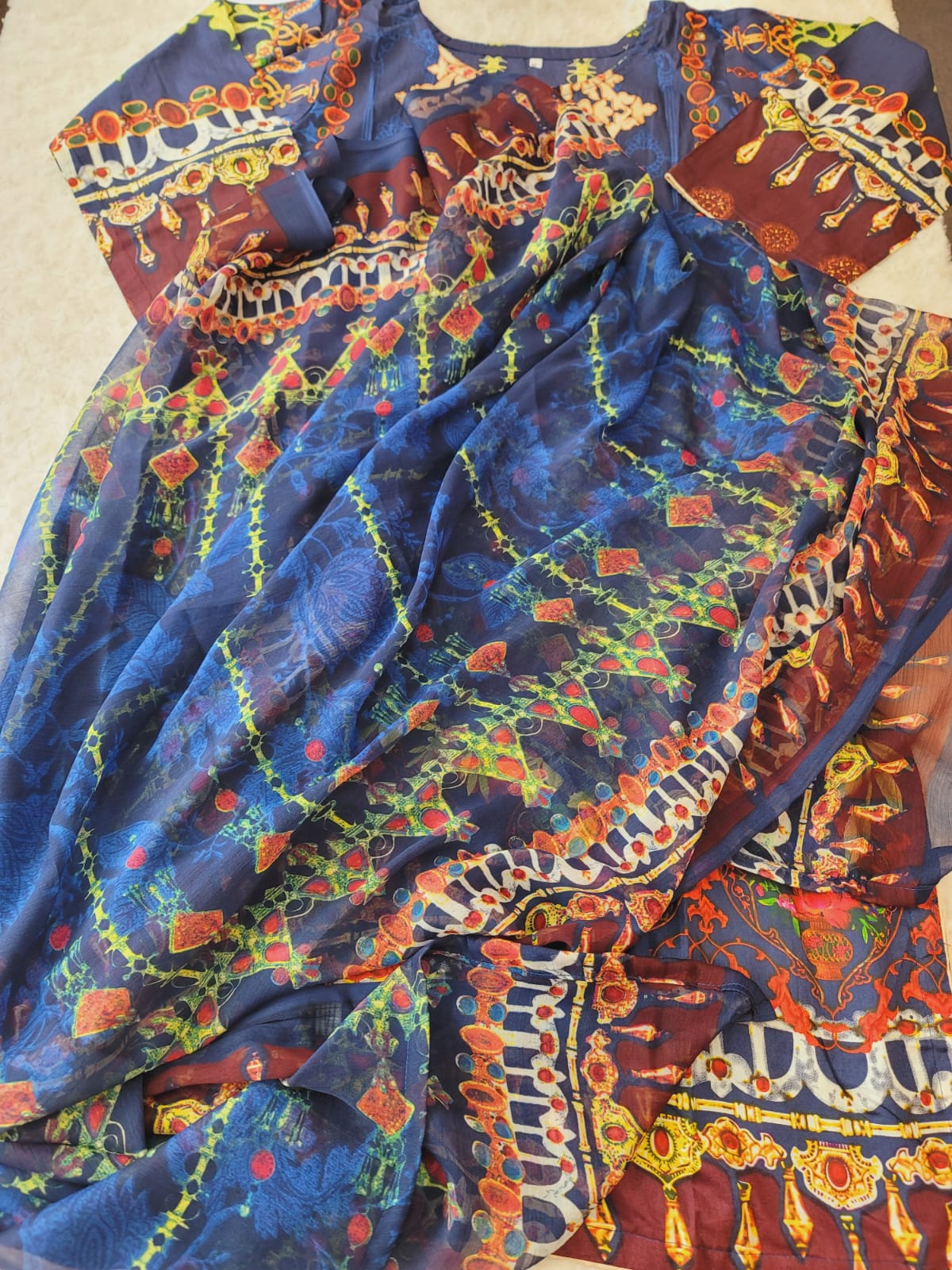 Pakistani lawn Embroidered Salwar kameez