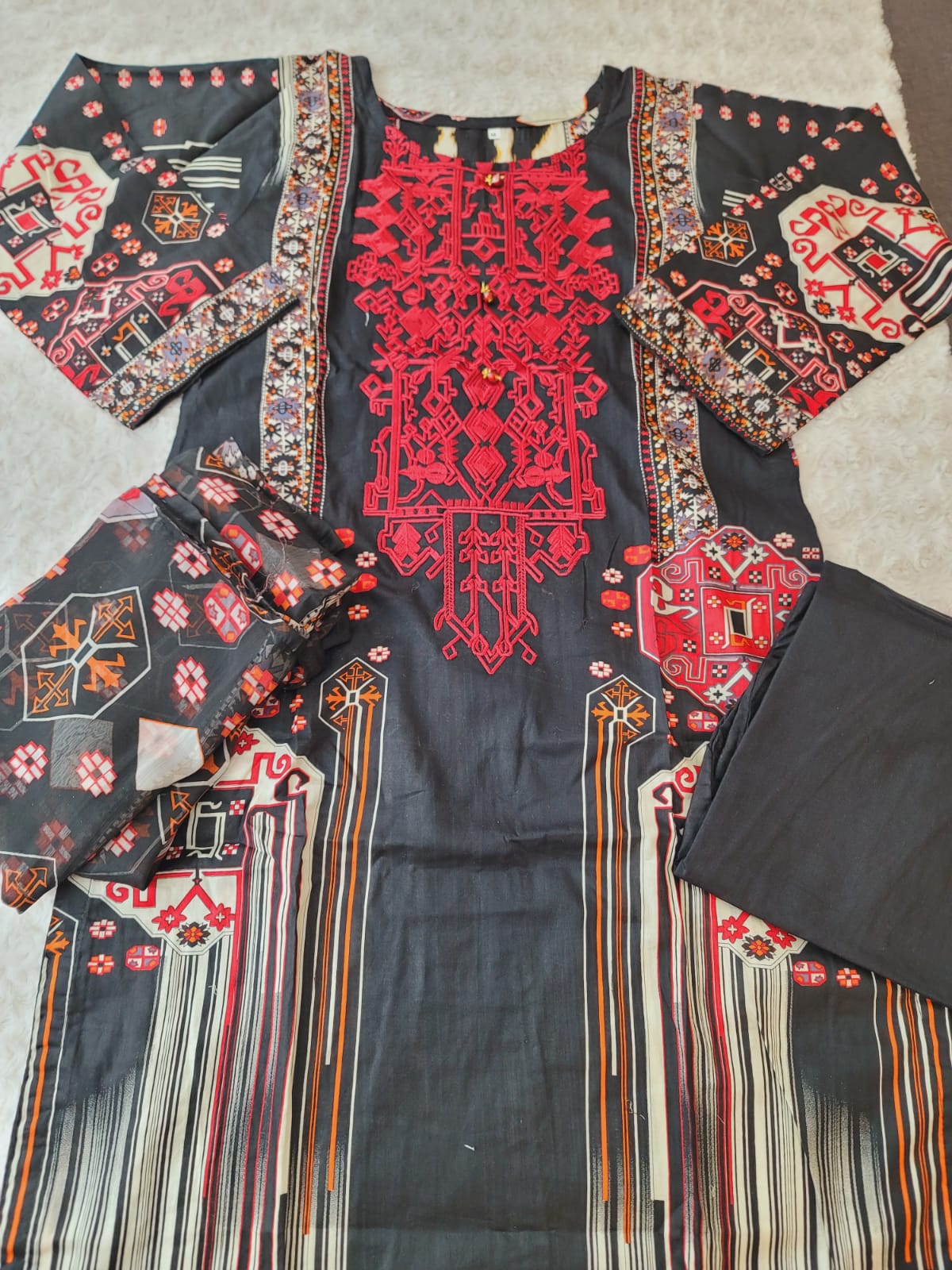 Pakistani lawn Embroidered Salwar kameez ready to ship