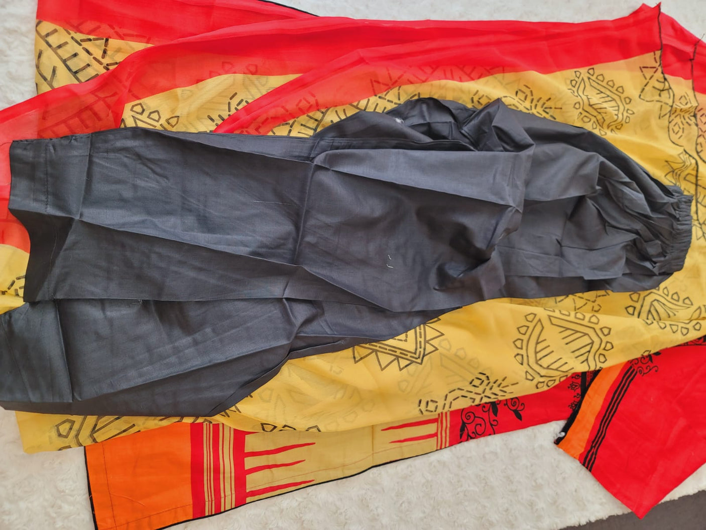 Pakistani lawn Embroidered Salwar kameez ready to ship