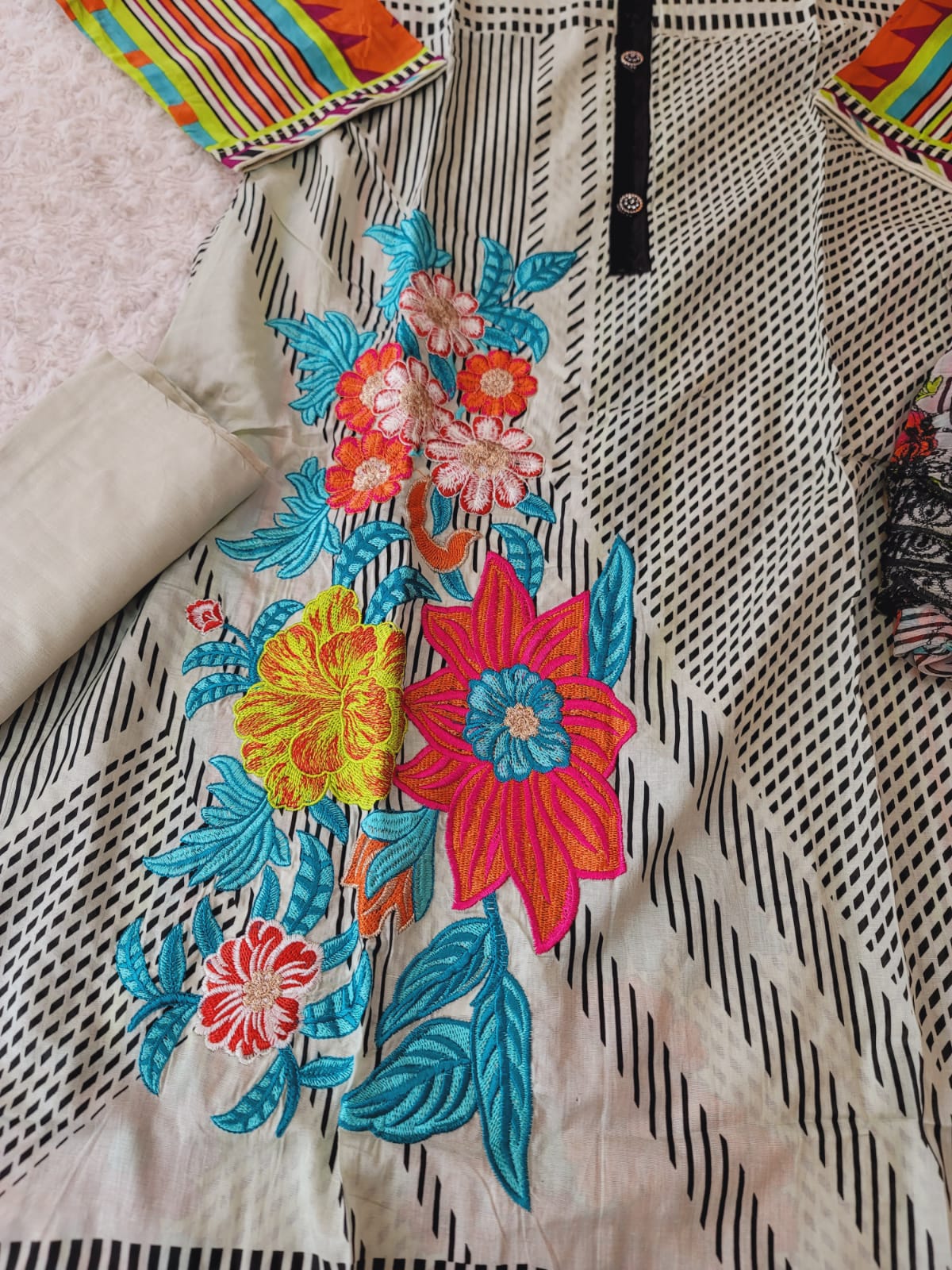 Pakistani stitched  lawn Embroidered Salwar kameez ready to ship