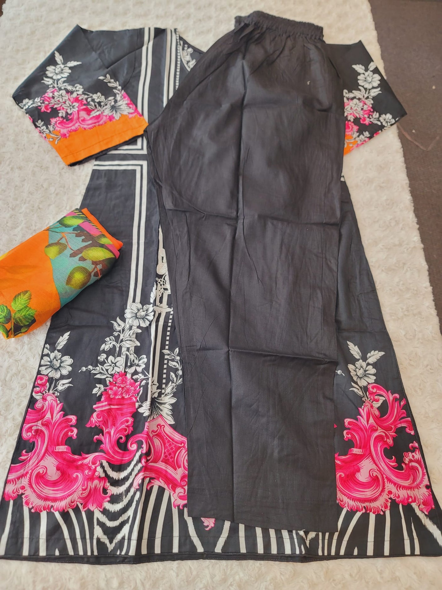 Pakistani Stitched Embroidered Lawn Salwar kameez ready to ship