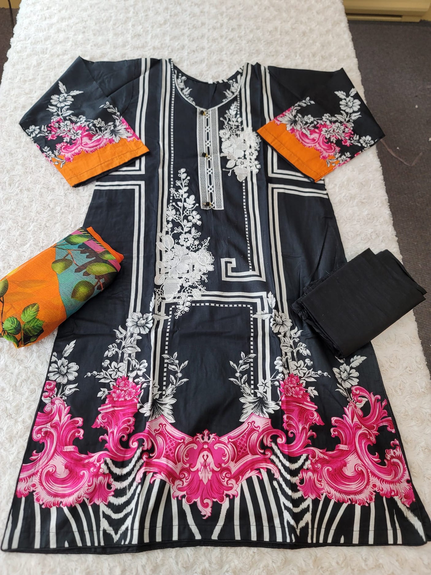 Pakistani Stitched Embroidered Lawn Salwar kameez ready to ship