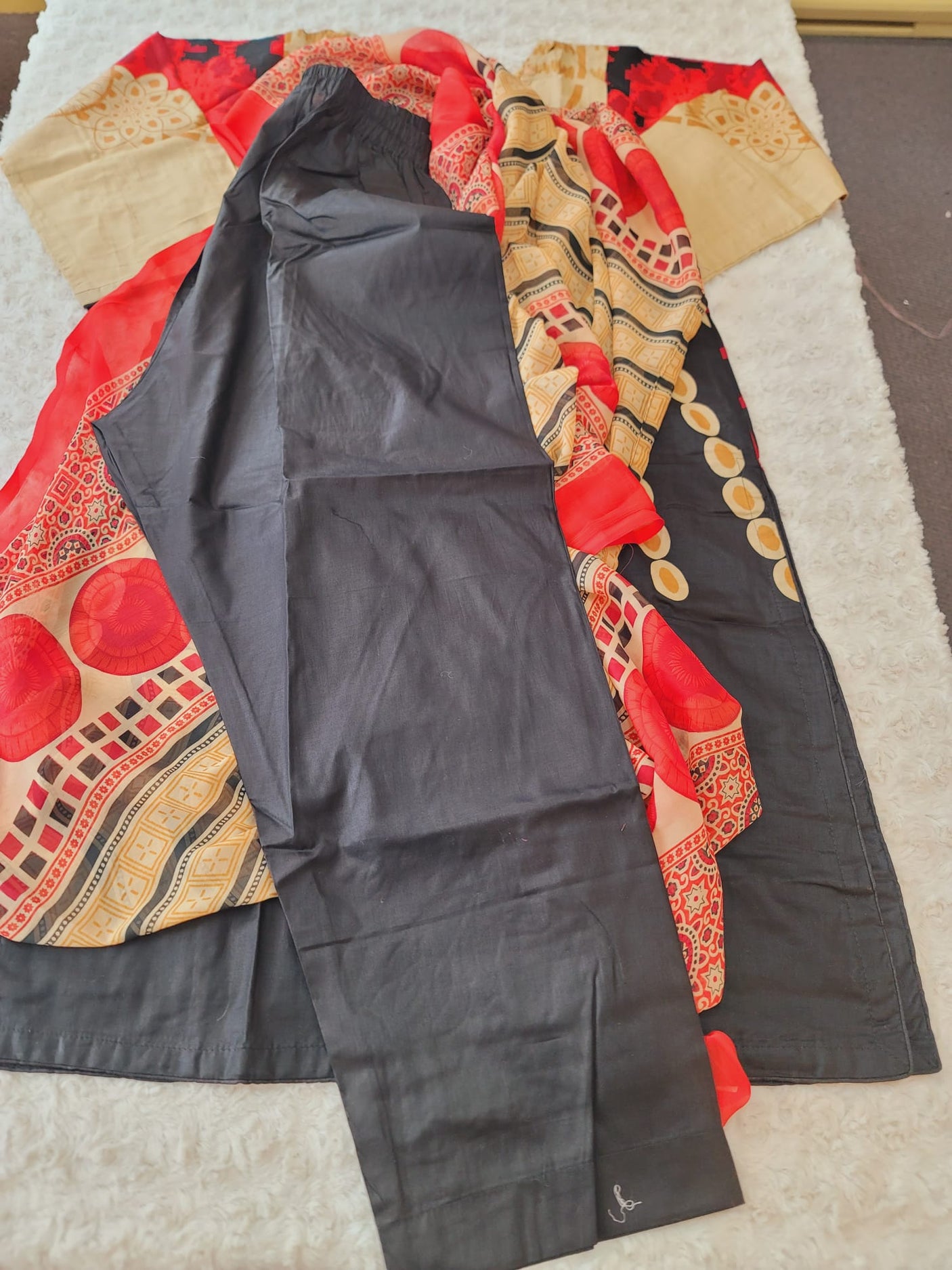 Pakistani Stitched Embroidered Lawn Salwar kameez ready to ship