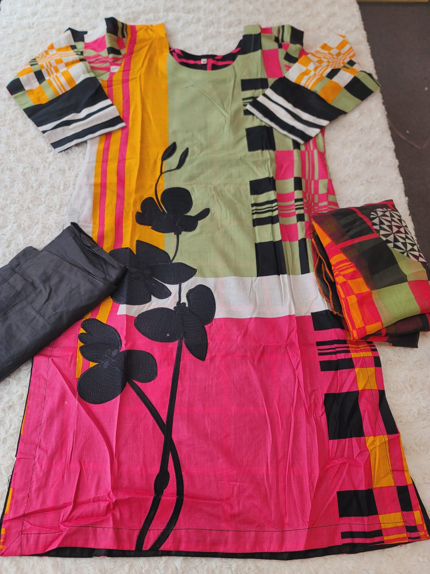 Pakistani Stitched Embroidered Lawn Salwar kameez ready to ship