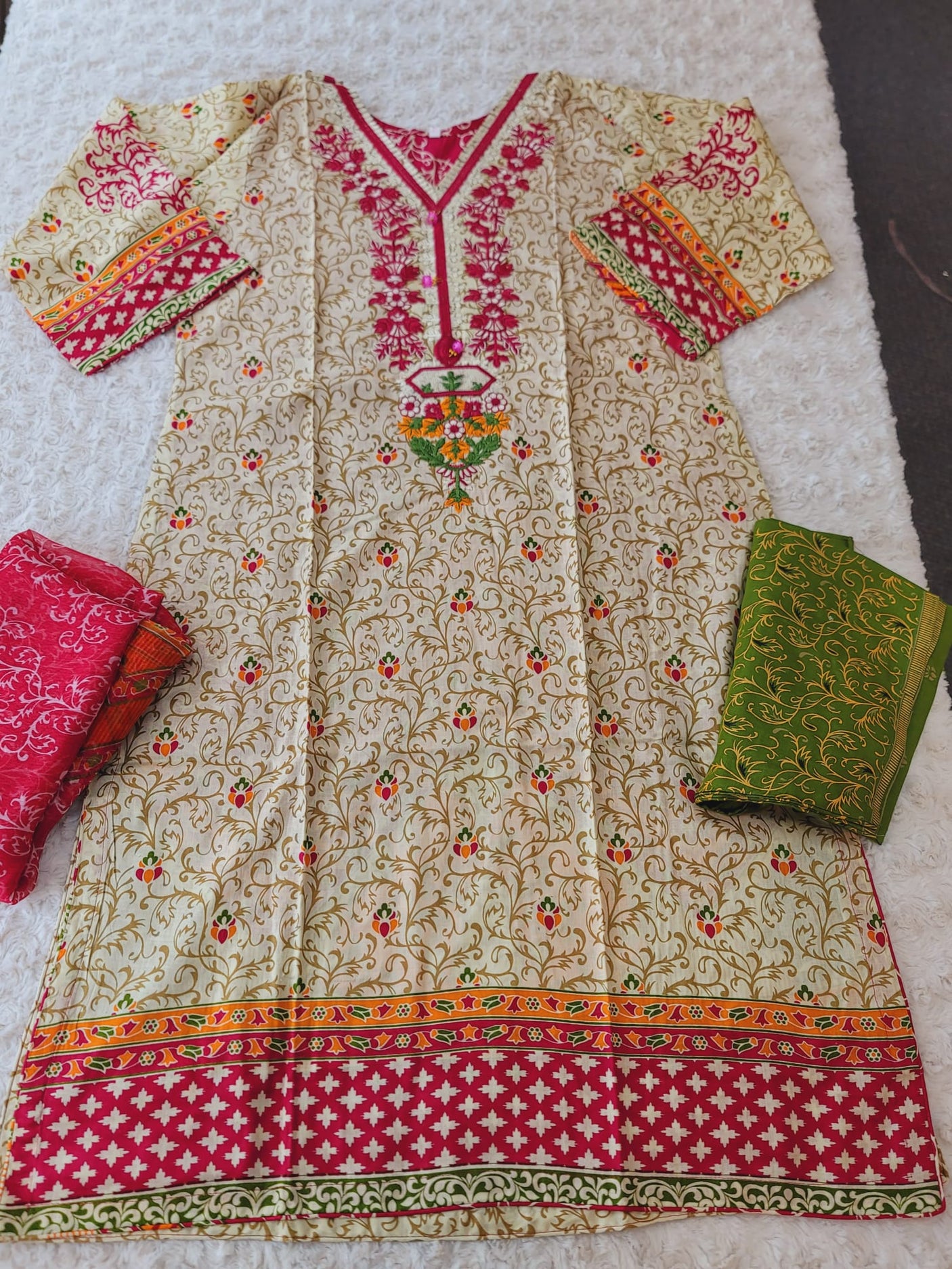 Pakistani Stitched Embroidered Lawn Salwar kameez ready to ship