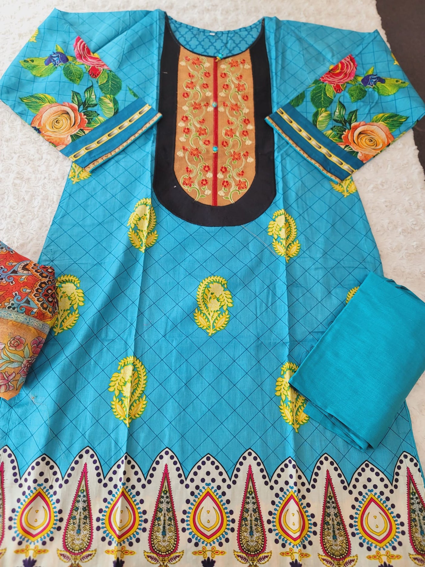 Pakistani Stitched Embroidered Lawn Salwar kameez ready to ship