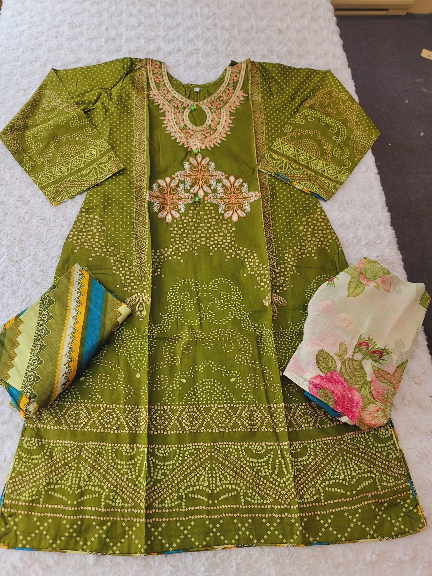 Pakistani Stitched Embroidered Lawn Salwar kameez ready to ship