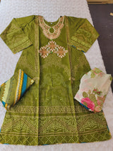 Pakistani Stitched Embroidered Lawn Salwar kameez ready to ship