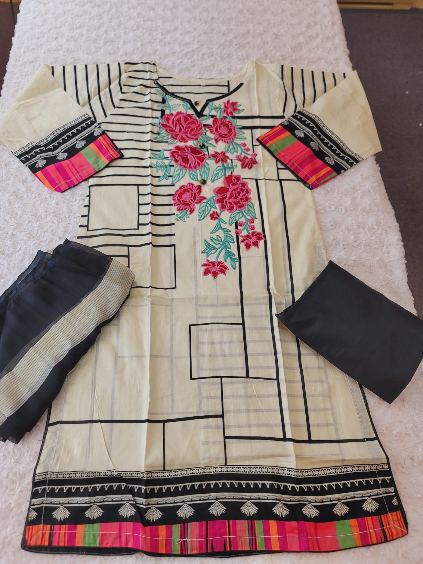 Pakistani Stitched Embroidered Lawn Salwar kameez ready to ship