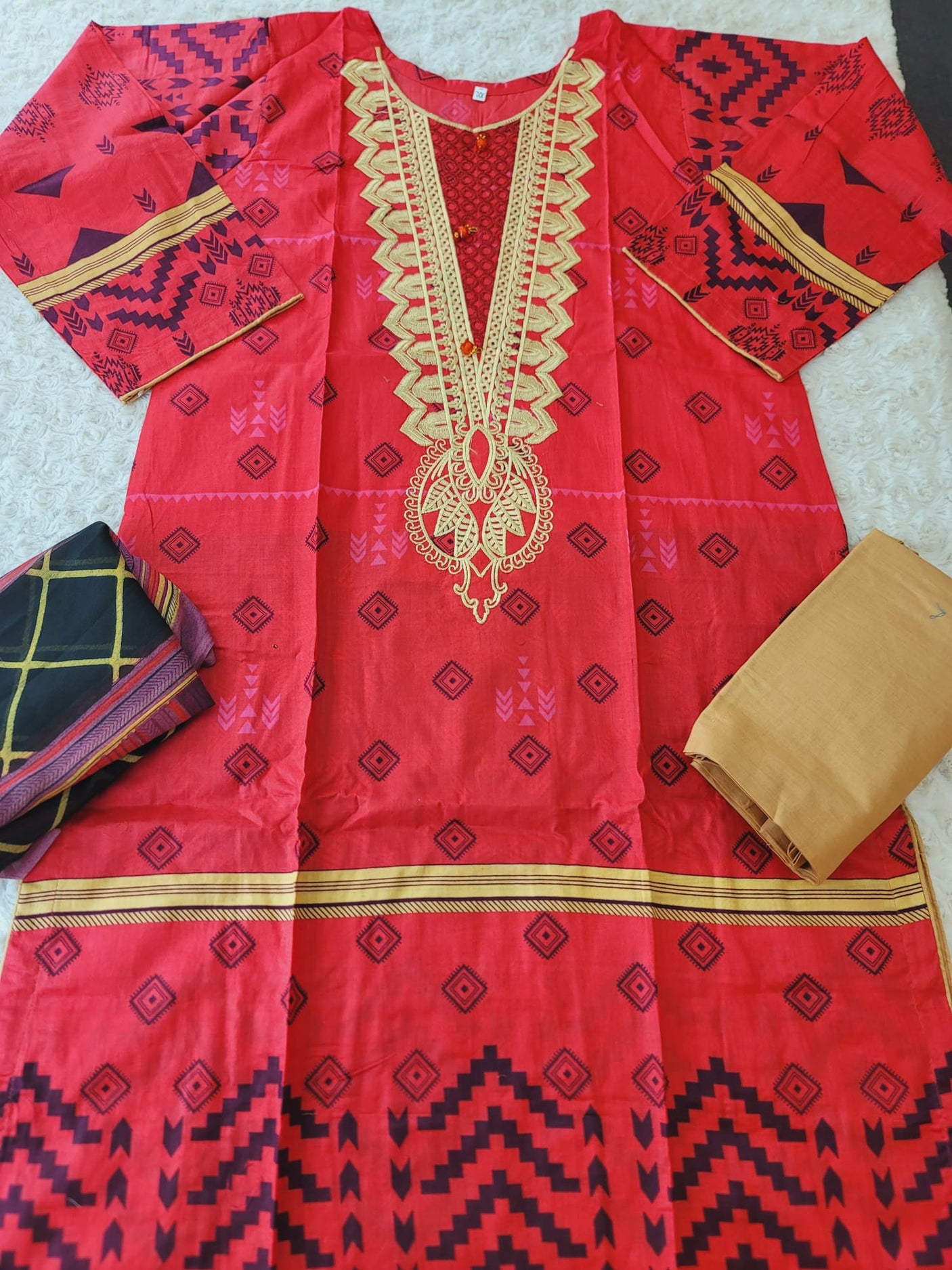 Pakistani Stitched Embroidered Lawn Salwar kameez ready to ship