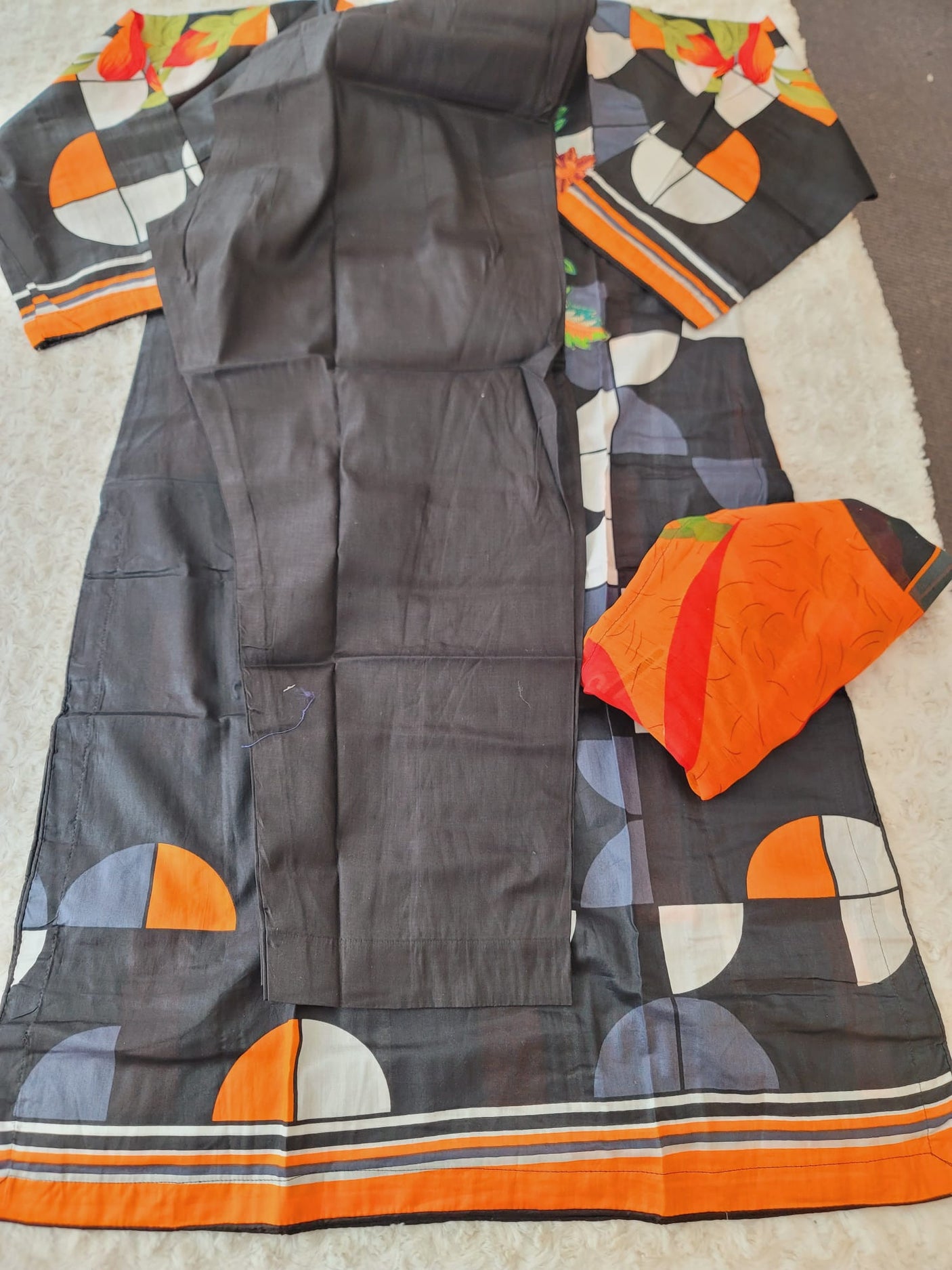 Pakistani Stitched Embroidered Lawn Salwar kameez ready to ship