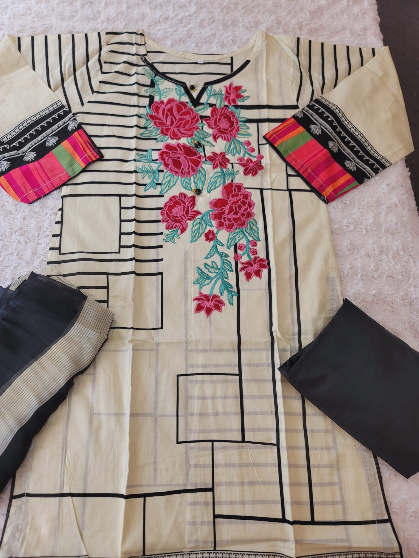 Pakistani Stitched Embroidered Lawn Salwar kameez ready to ship