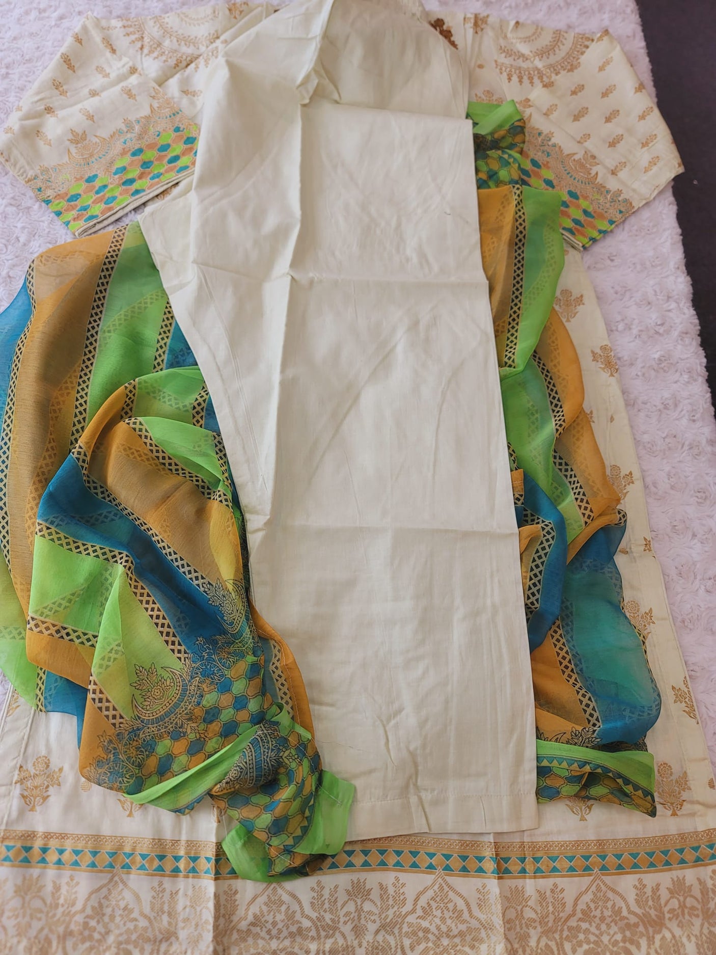 Pakistani Stitched Embroidered Lawn Salwar kameez ready to ship