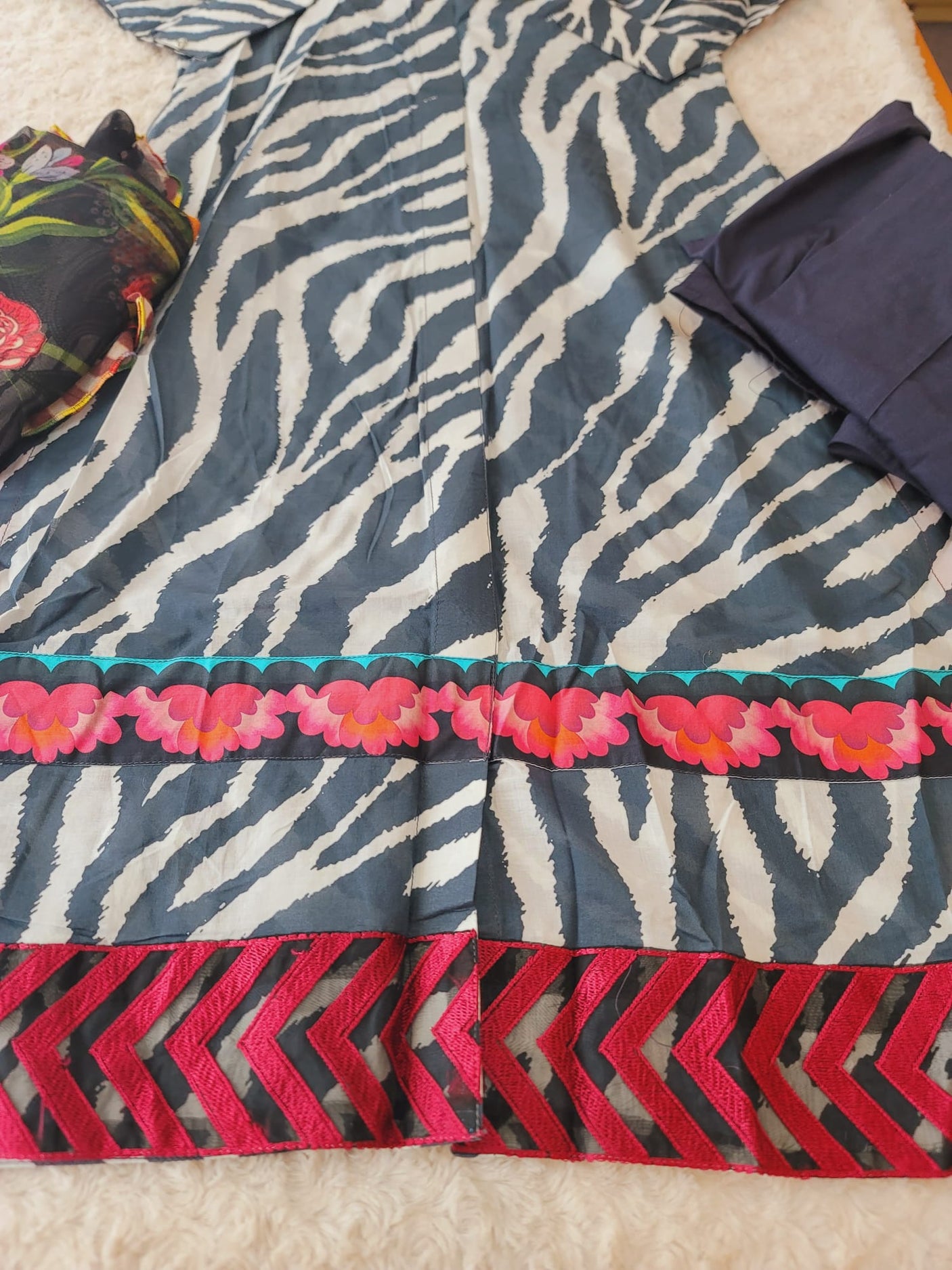 Pakistani Stitched lawn Embroidered Salwar kameez ready to ship