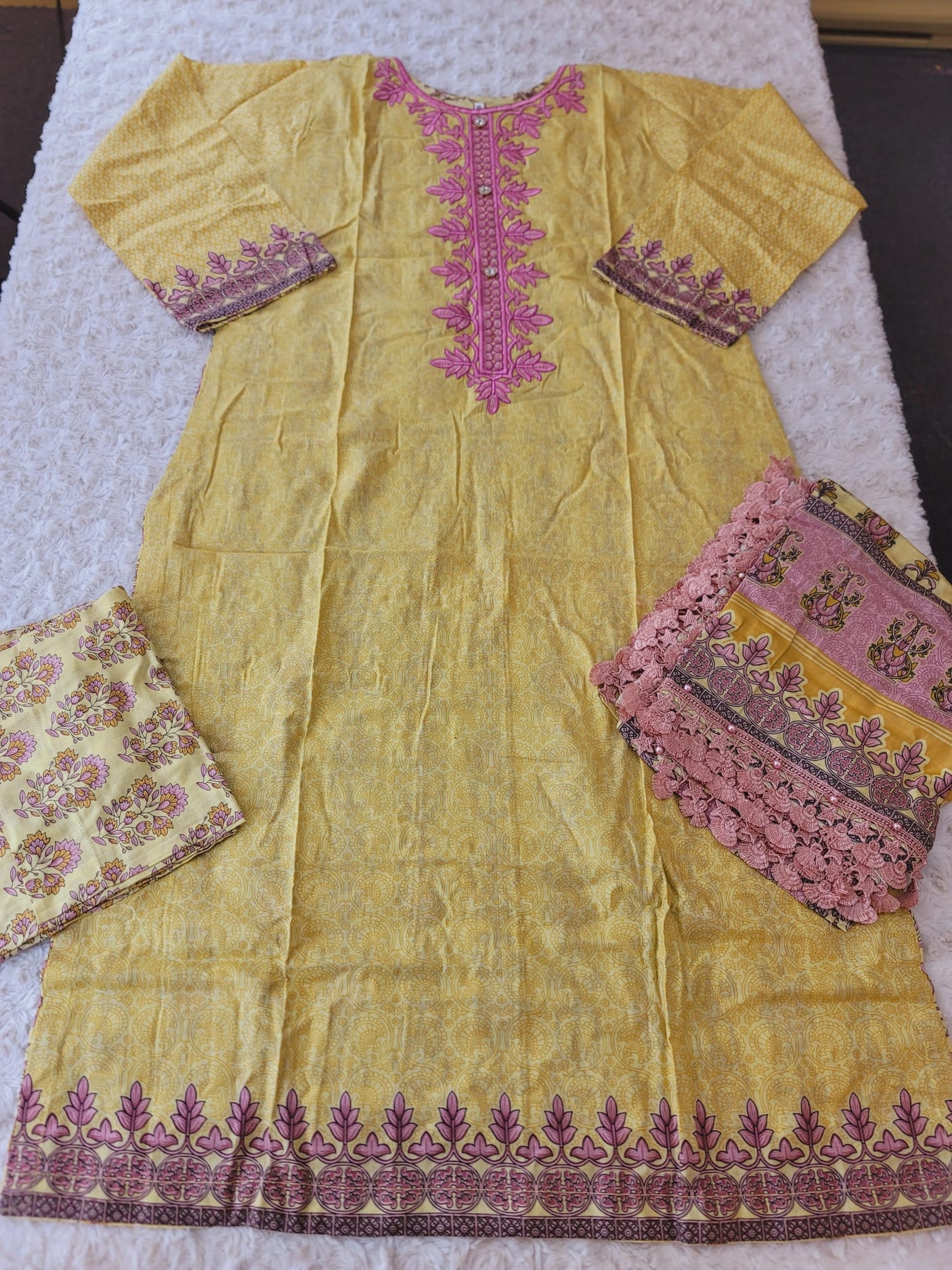 Pakistani Stitched lawn Embroidered Salwar kameez ready to ship