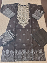 Pakistani Stitched lawn Embroidered Salwar kameez ready to ship