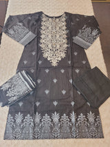 Pakistani Stitched lawn Embroidered Salwar kameez ready to ship