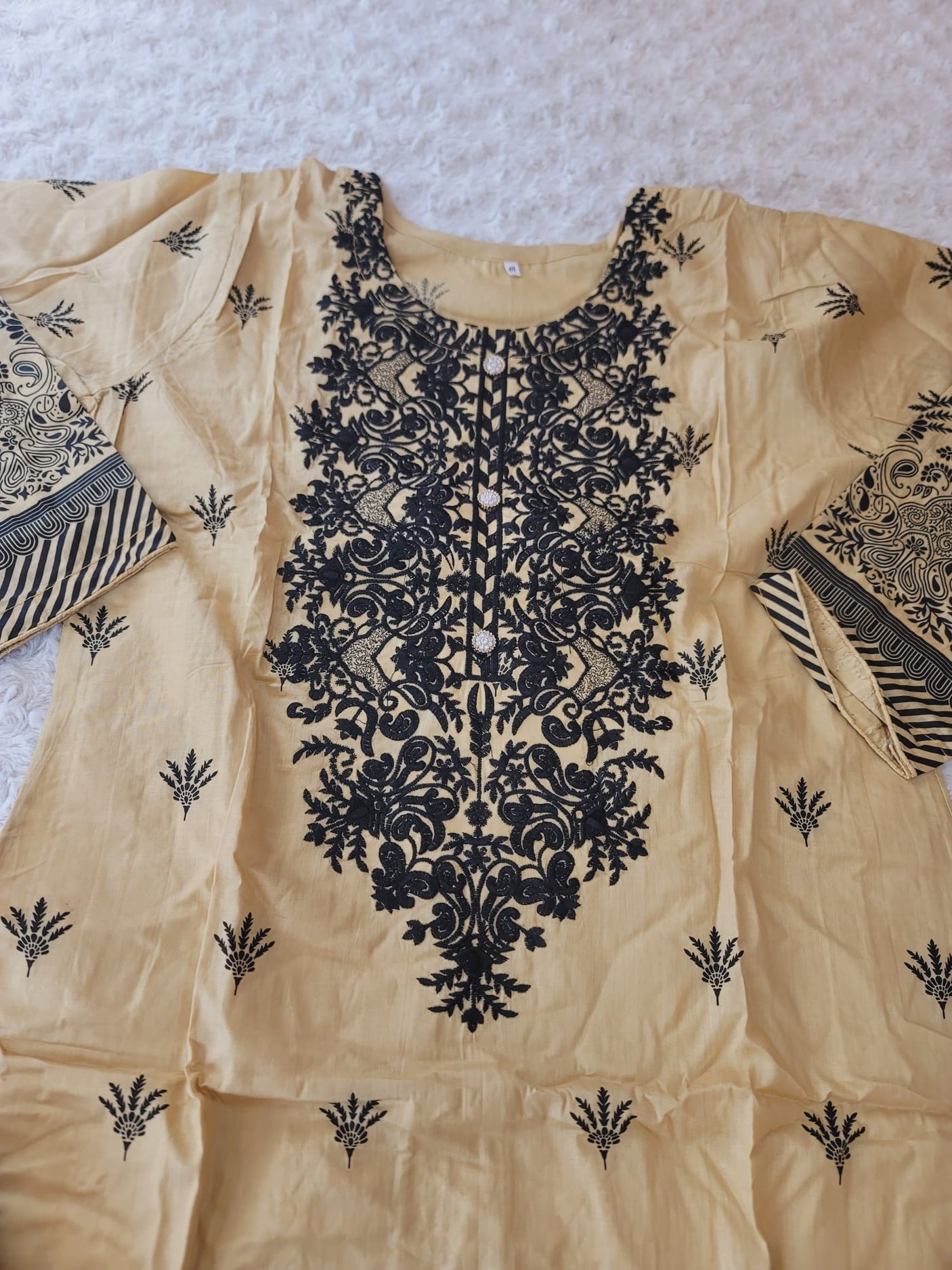 Pakistani Stitched lawn Embroidered Salwar kameez ready to ship