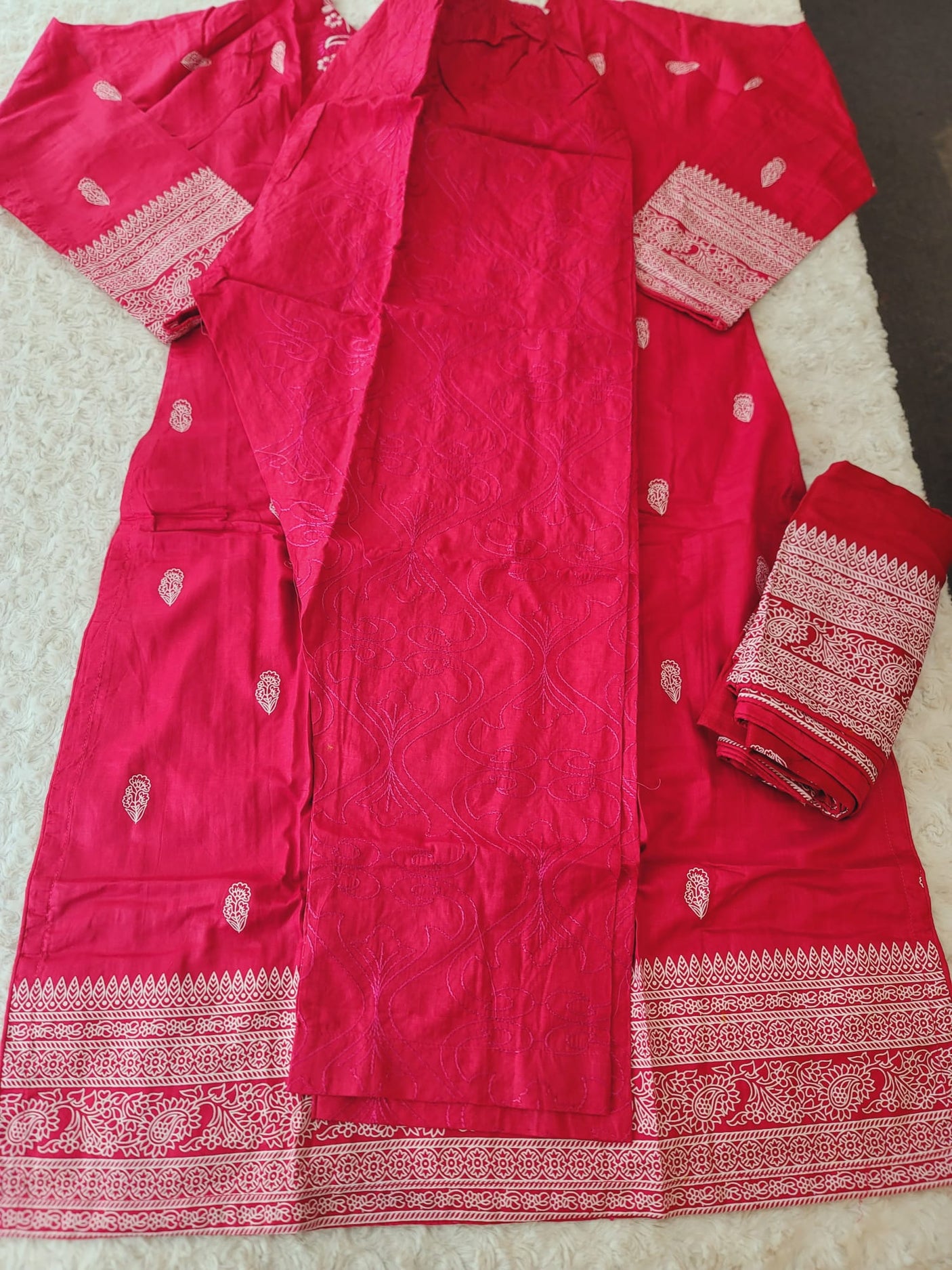 Pakistani Stitched lawn Embroidered Salwar kameez ready to ship