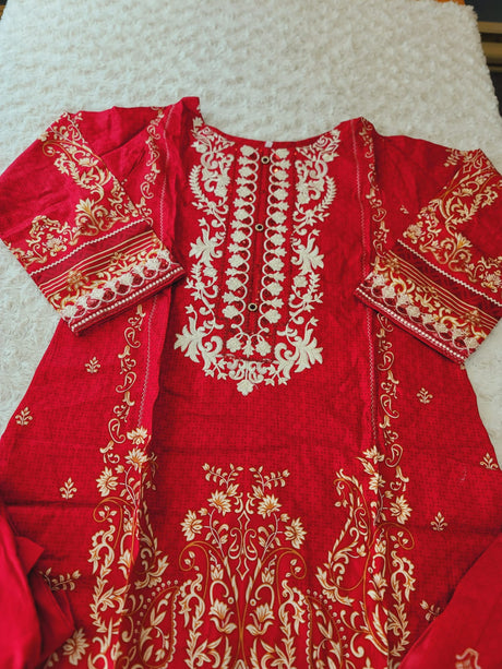 Pakistani Stitched lawn Embroidered Salwar kameez ready to ship