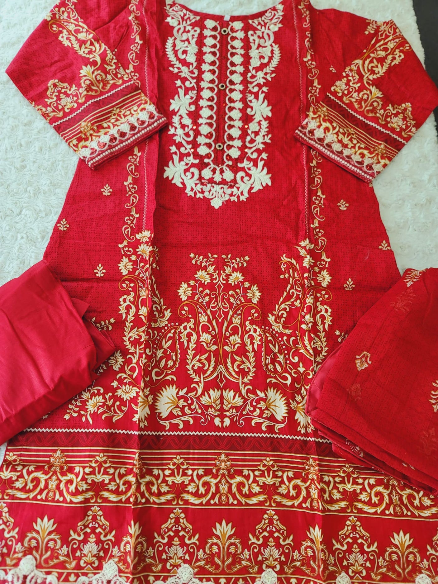 Pakistani Stitched lawn Embroidered Salwar kameez ready to ship