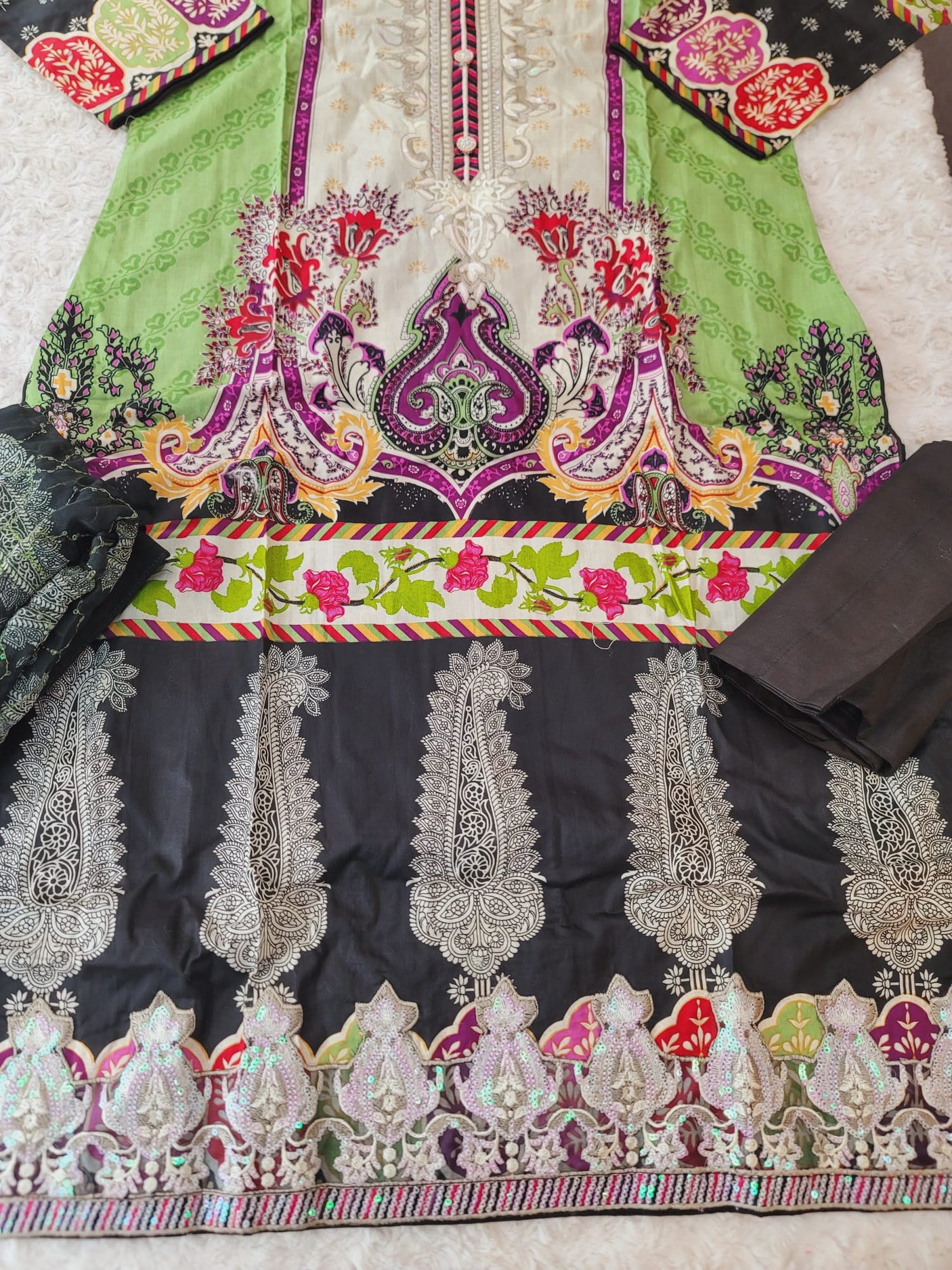 Pakistani Stitched lawn Embroidered Salwar kameez ready to ship