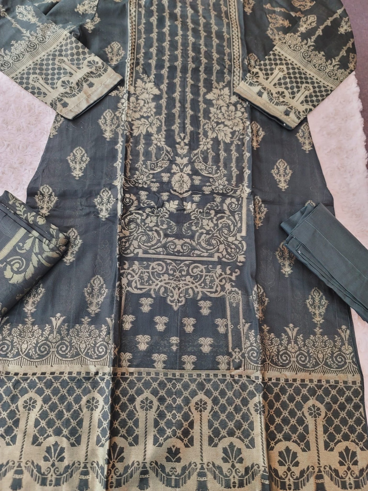 Pakistani Stitched lawn Embroidered Salwar kameez ready to ship