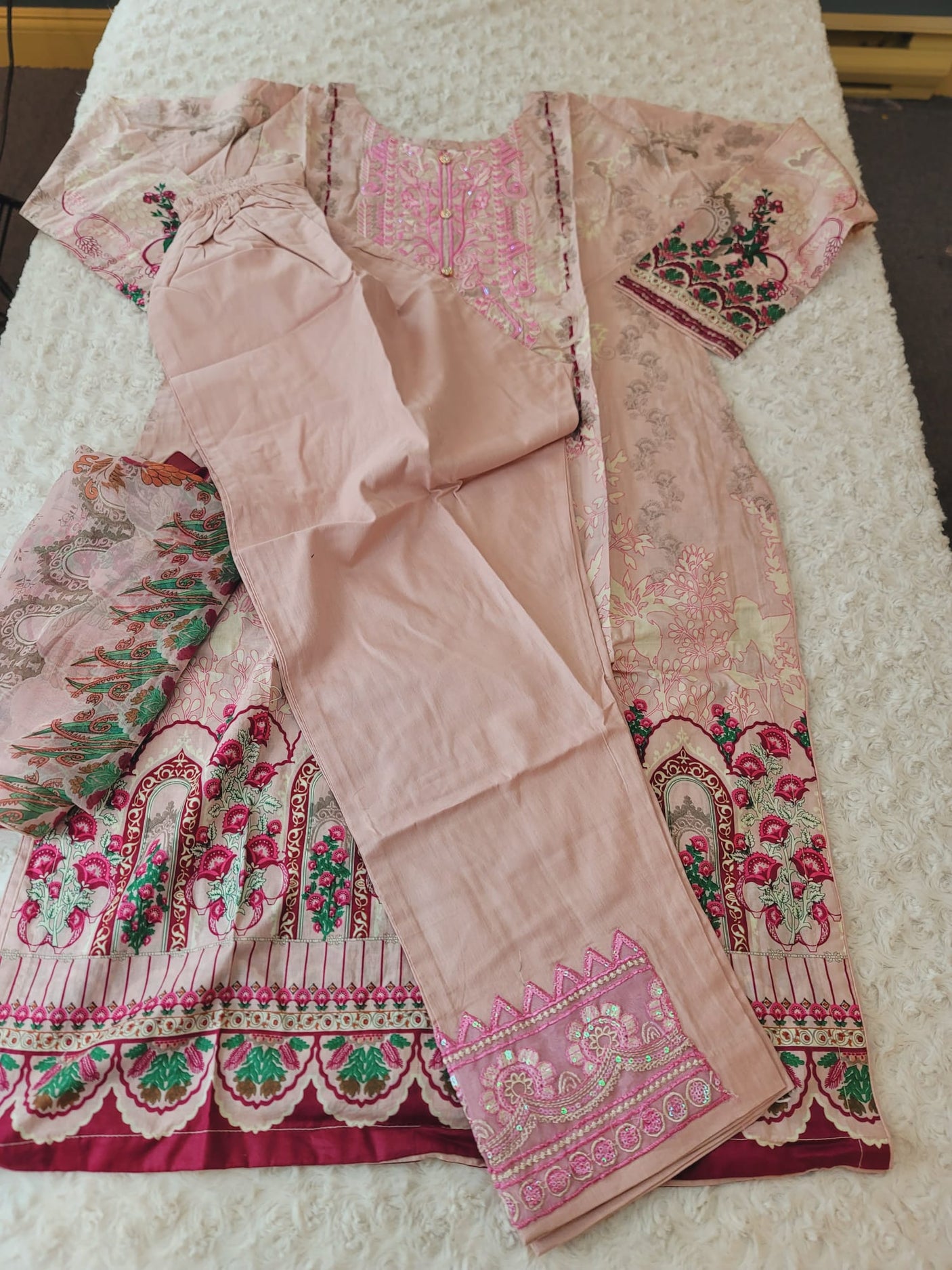 Pakistani Stitched lawn Embroidered Salwar kameez ready to ship