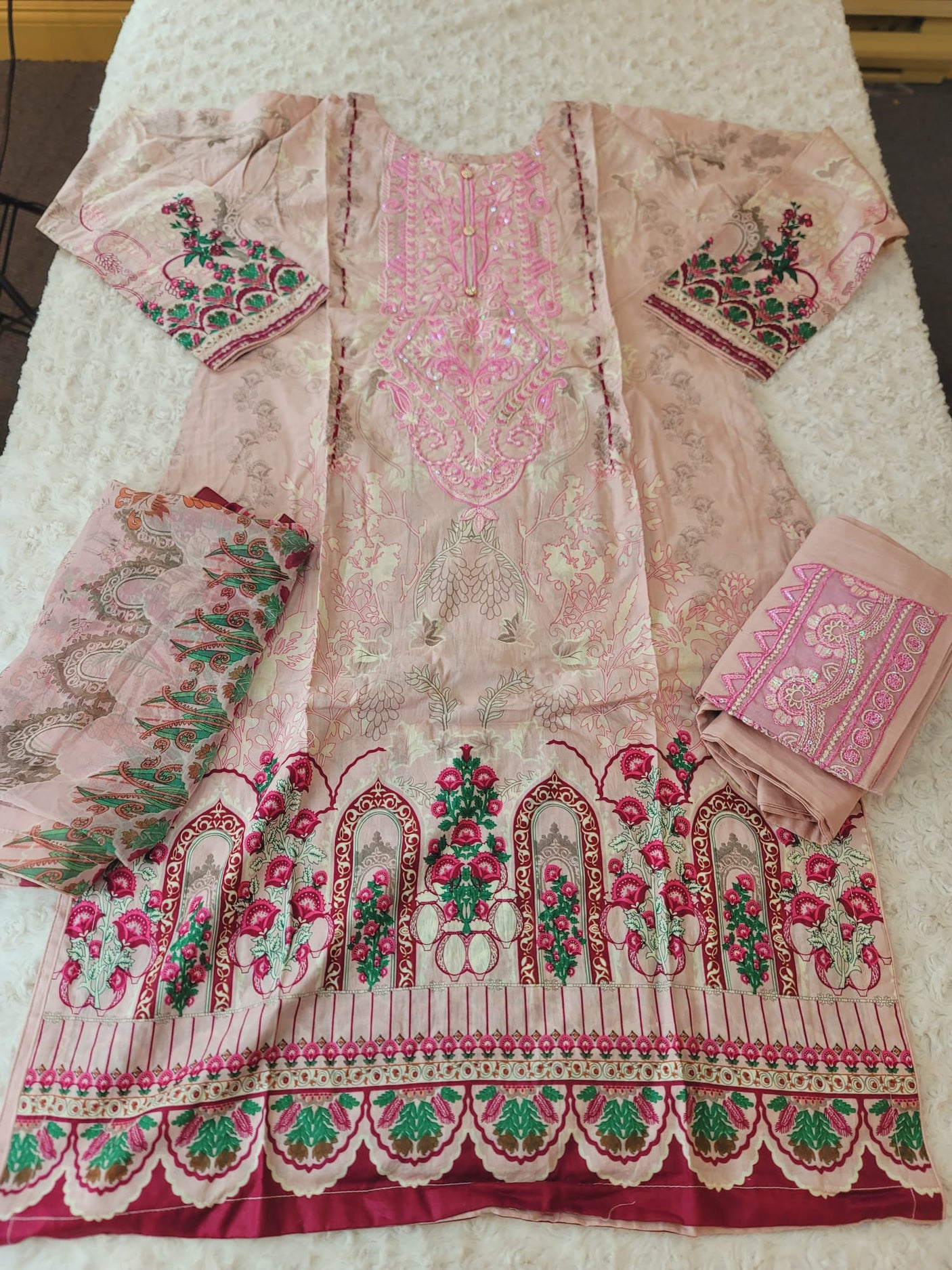 Pakistani Stitched lawn Embroidered Salwar kameez ready to ship