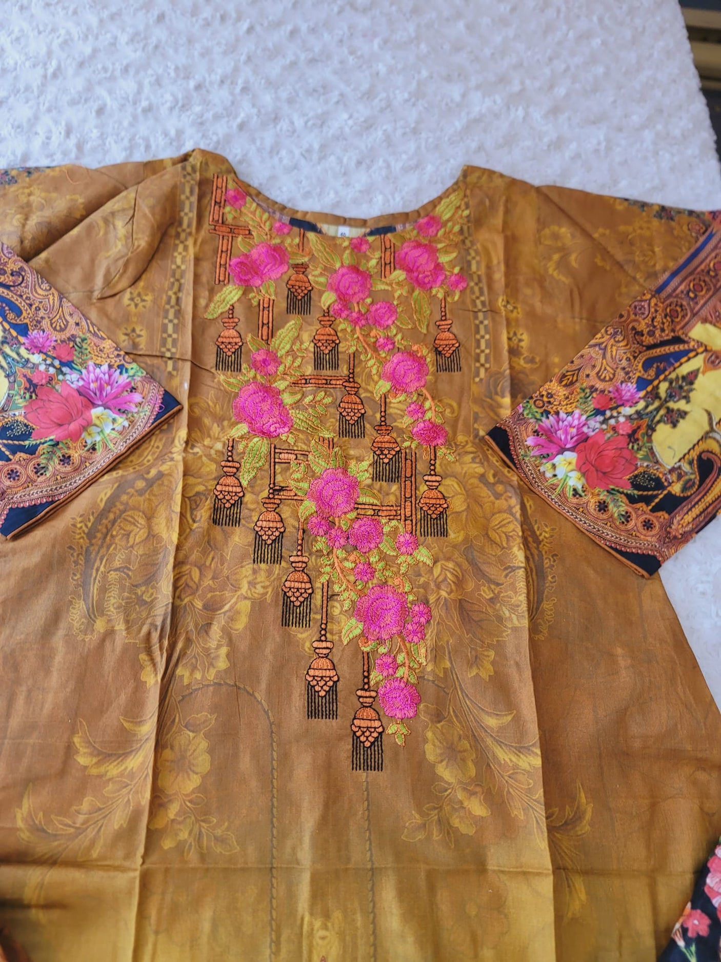 Pakistani Stitched lawn Embroidered Salwar kameez ready to ship