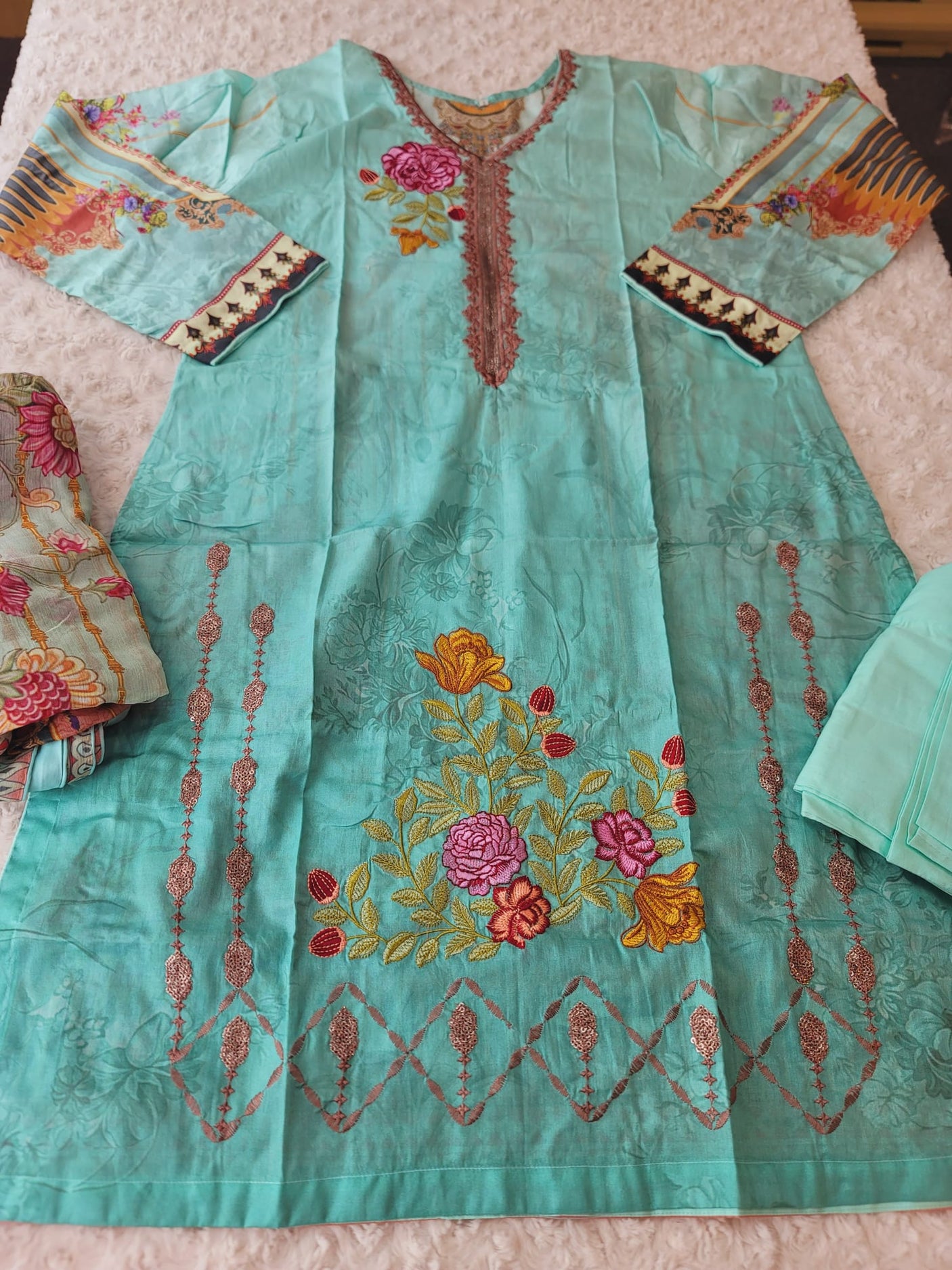 Pakistani Stitched lawn Embroidered Salwar kameez ready to ship