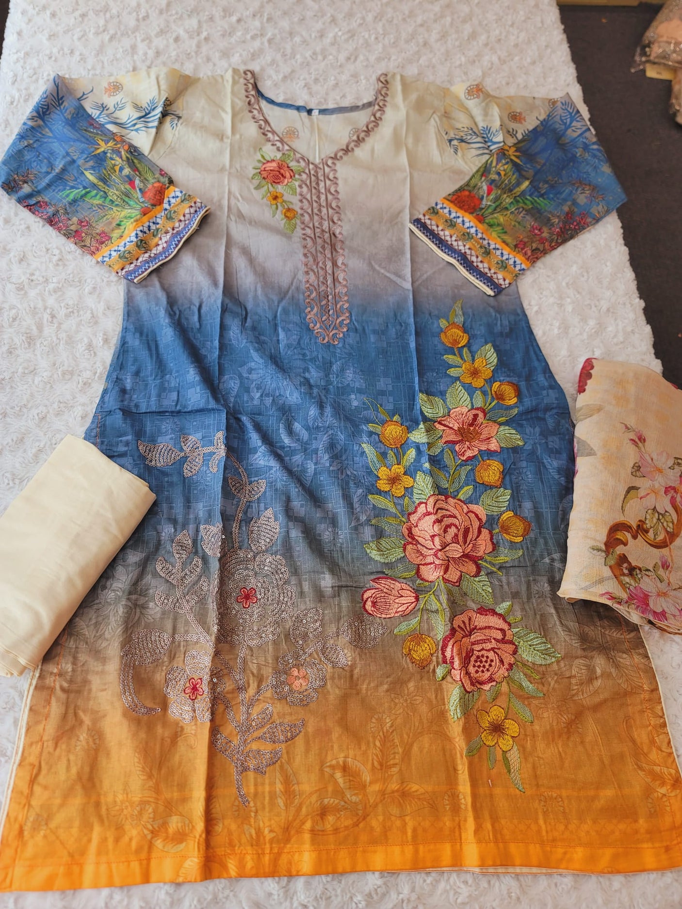 Pakistani Stitched lawn Embroidered Salwar kameez ready to ship