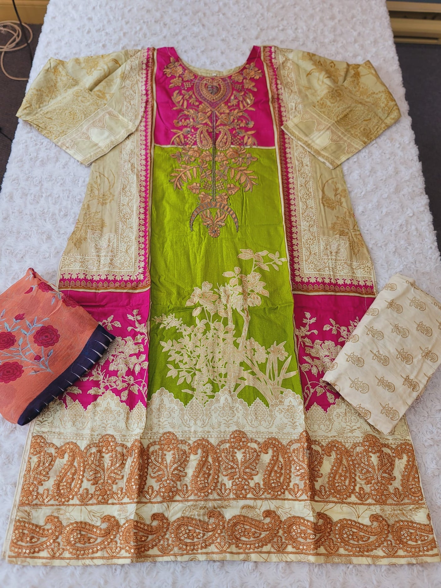 Pakistani Stitched lawn Embroidered Salwar kameez ready to ship